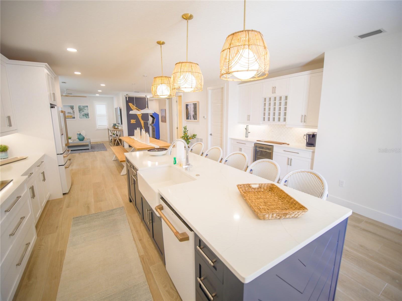 111 6TH ST N, BRADENTON BEACH, FL — photo 10
