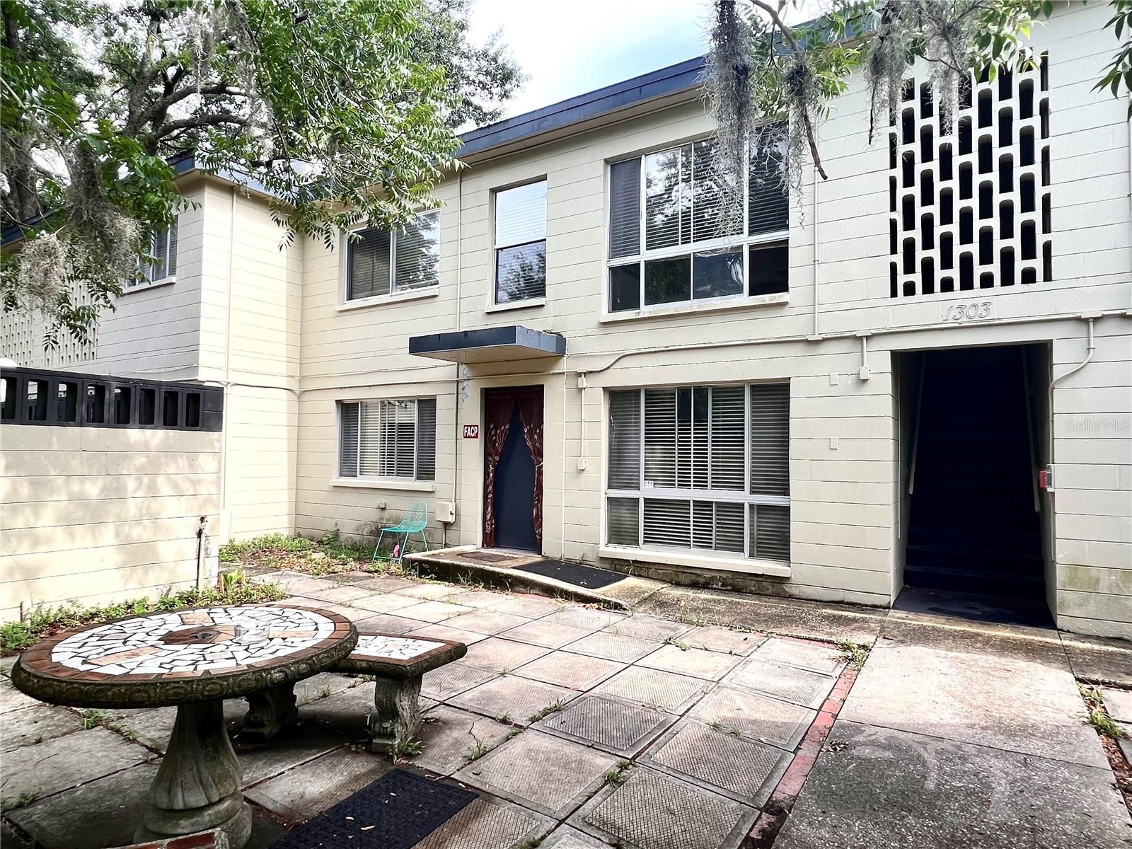 1303 NW 6TH ST #4, GAINESVILLE, FL