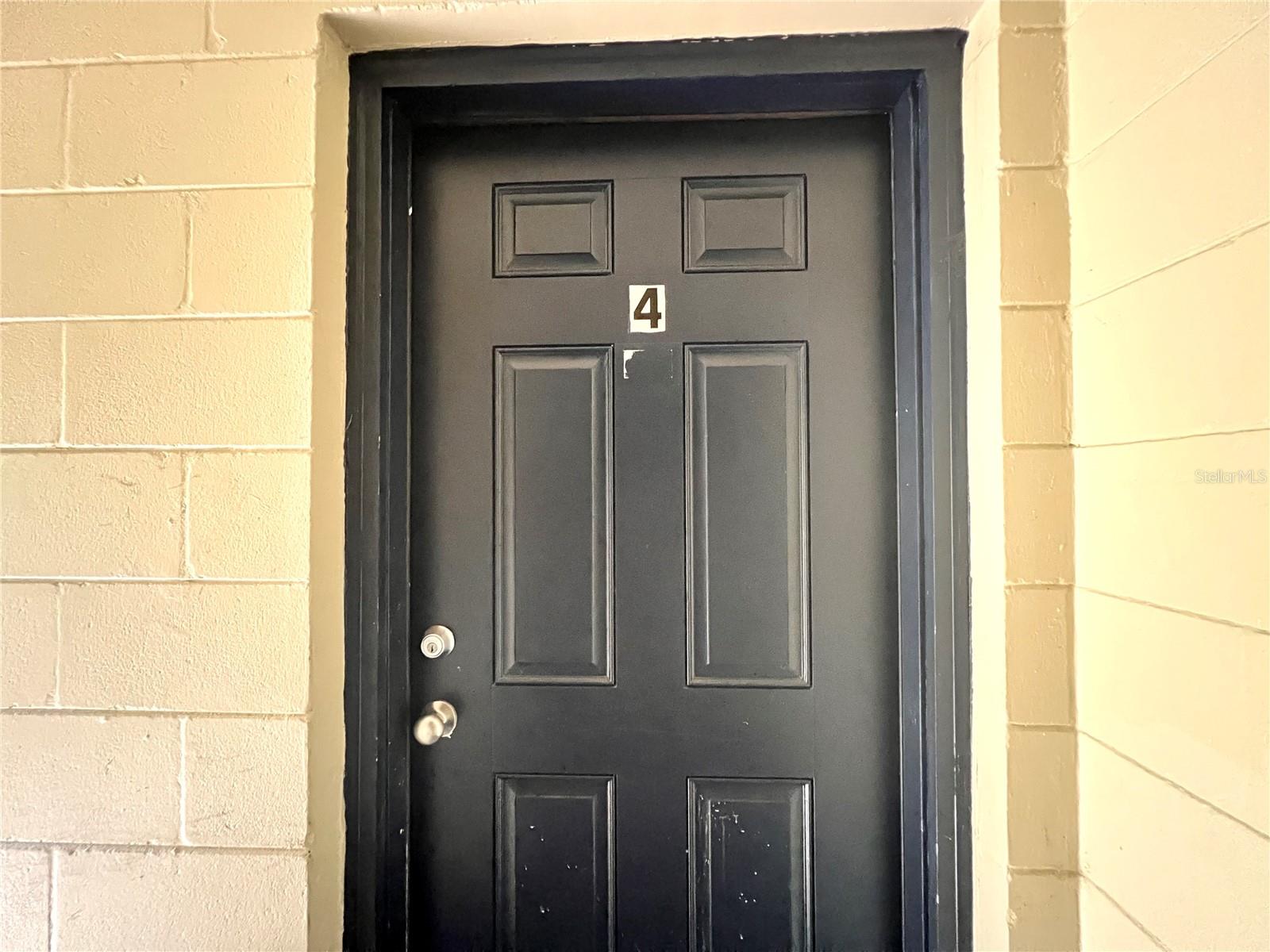 1303 NW 6TH ST #4, GAINESVILLE, FL — photo 2