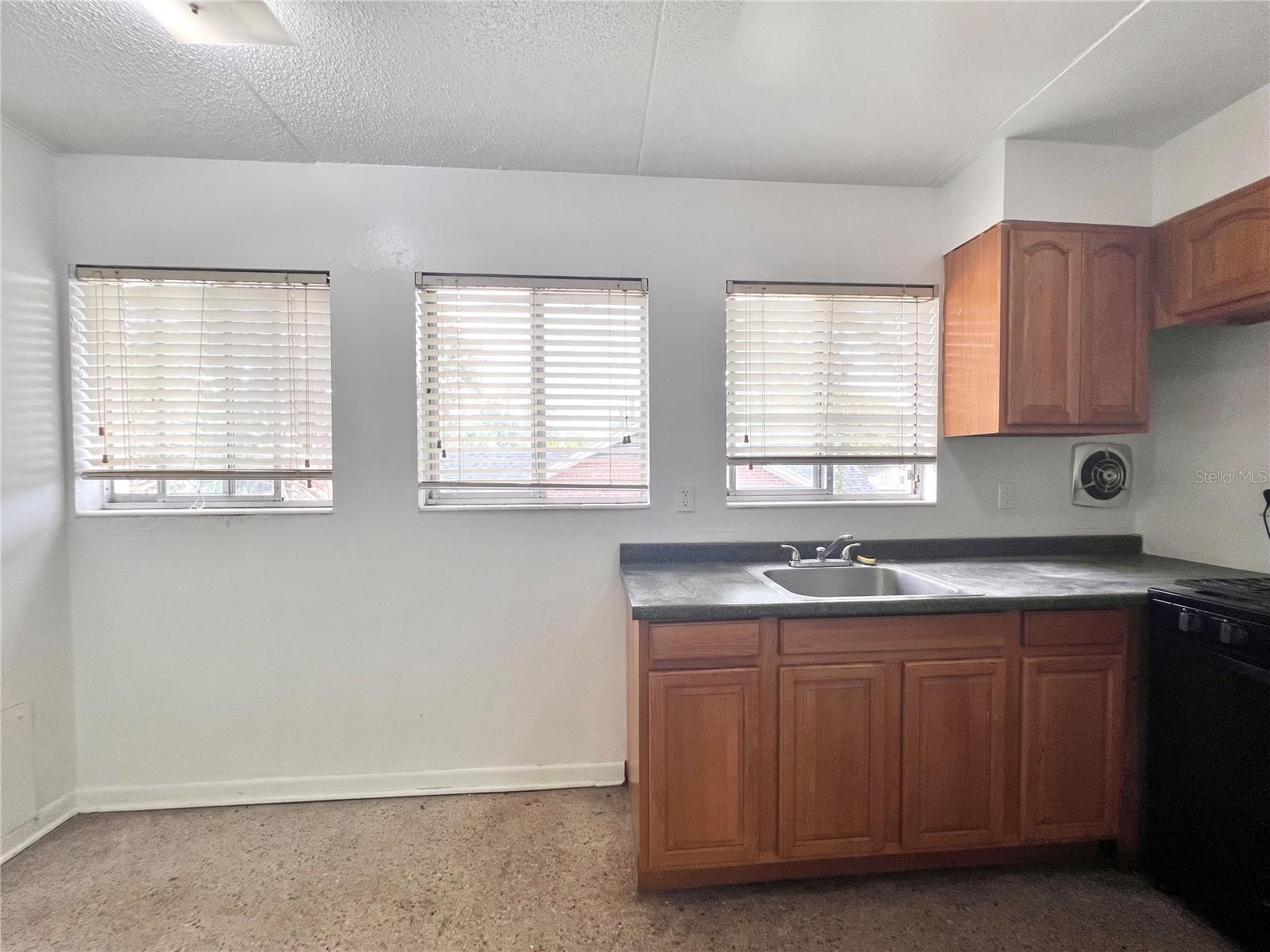 1303 NW 6TH ST #4, GAINESVILLE, FL — photo 6