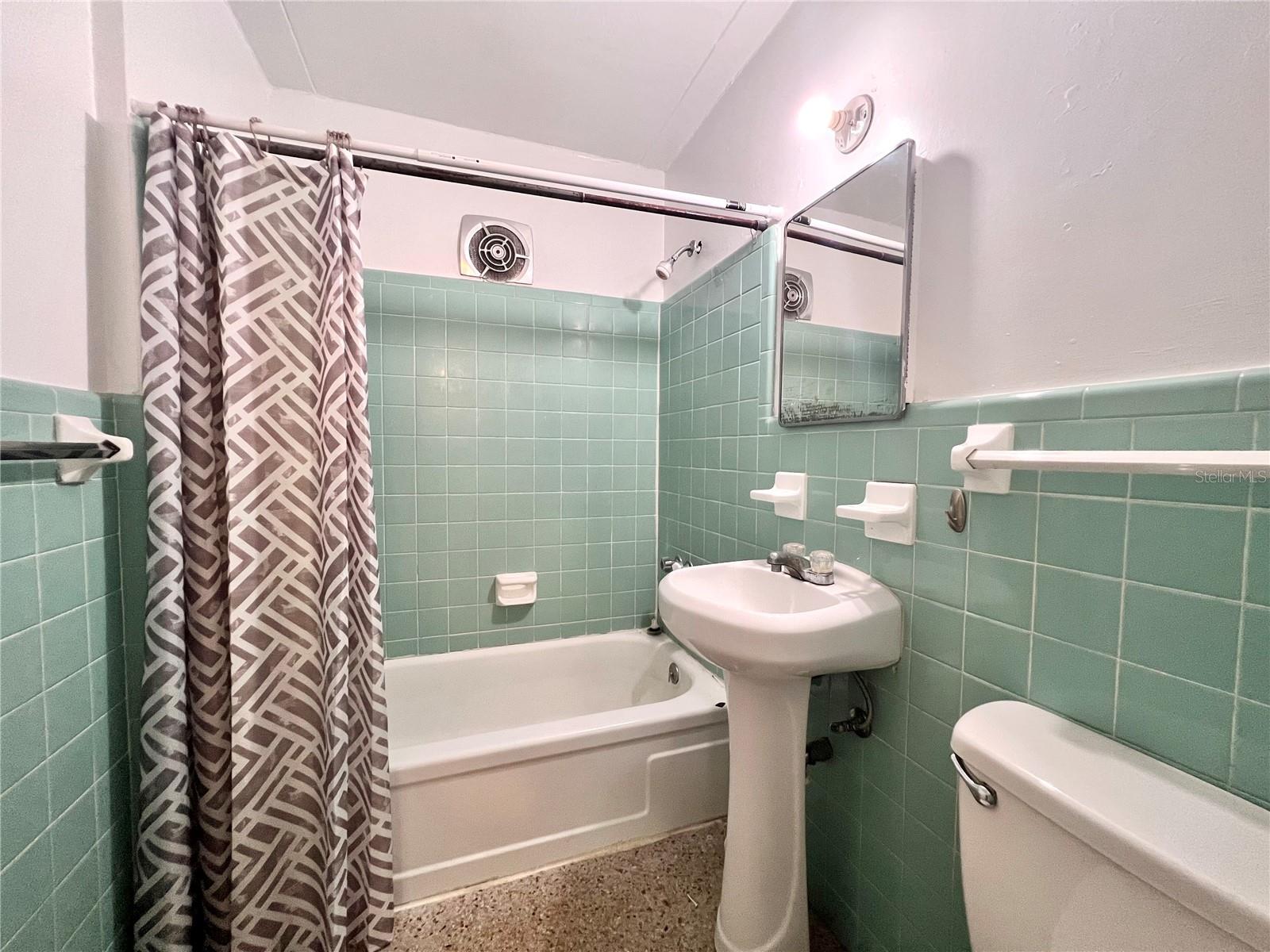 1303 NW 6TH ST #4, GAINESVILLE, FL — photo 12