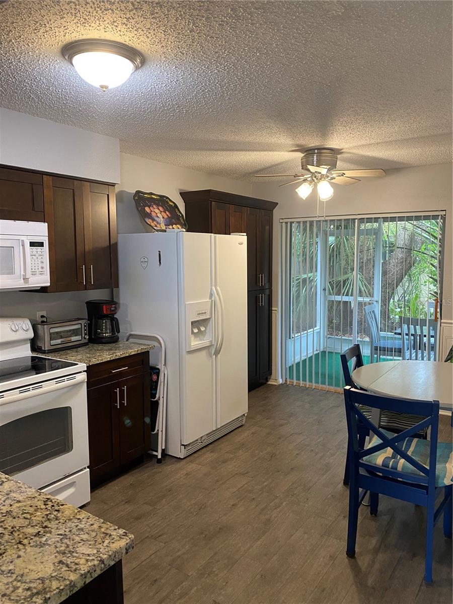 832 CAMBRIDGE CT, DUNEDIN, FL — photo 15