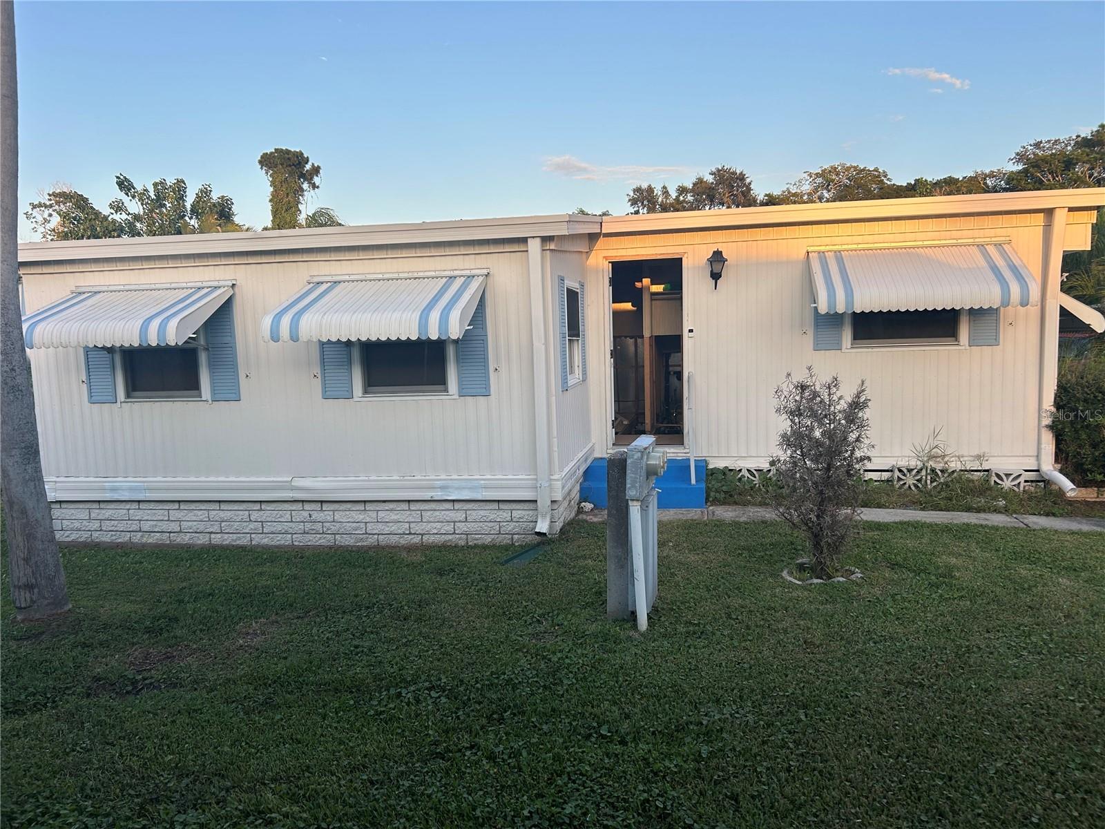 4432 TUCKER SQ, NEW PORT RICHEY, FL — photo 2