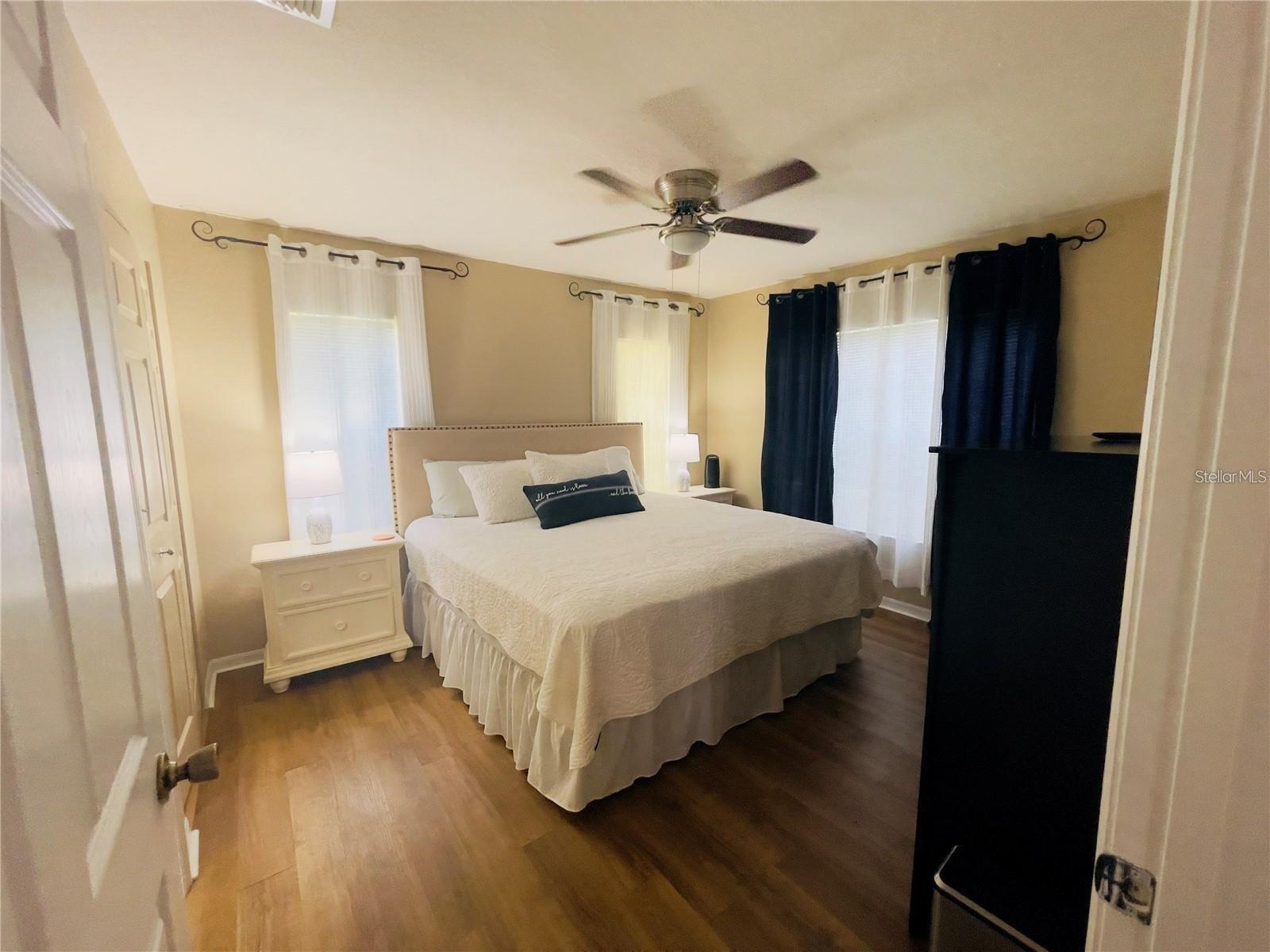 8815 MANOR LOOP #104, LAKEWOOD RANCH, FL — photo 9