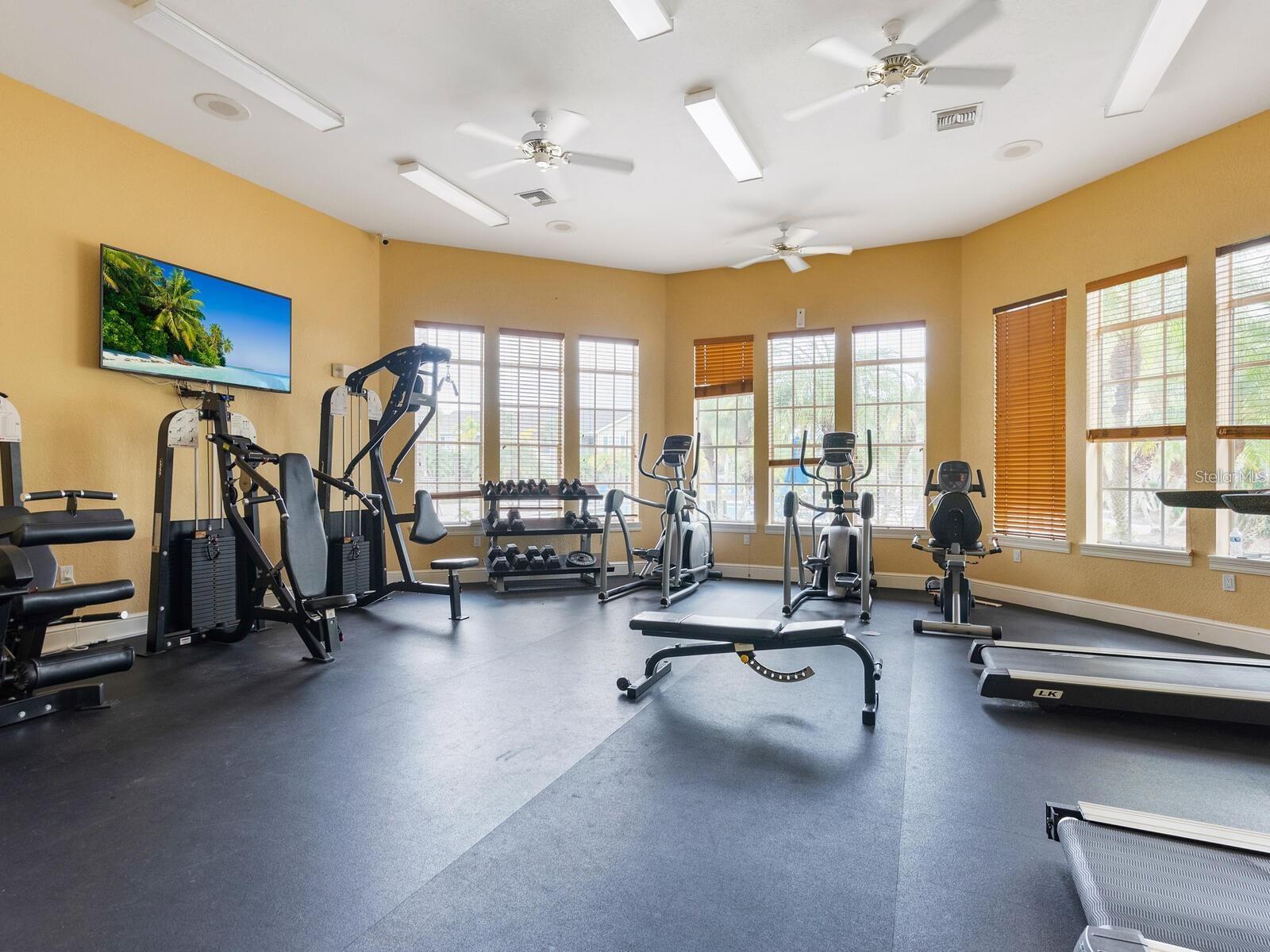 8815 MANOR LOOP #104, LAKEWOOD RANCH, FL — photo 21