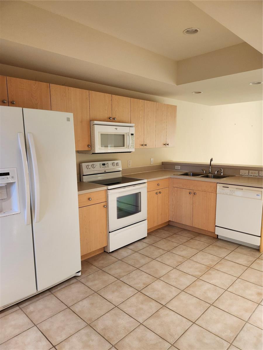 1216 RIO DE JANEIRO AVE #301, PUNTA GORDA, FL — photo 5
