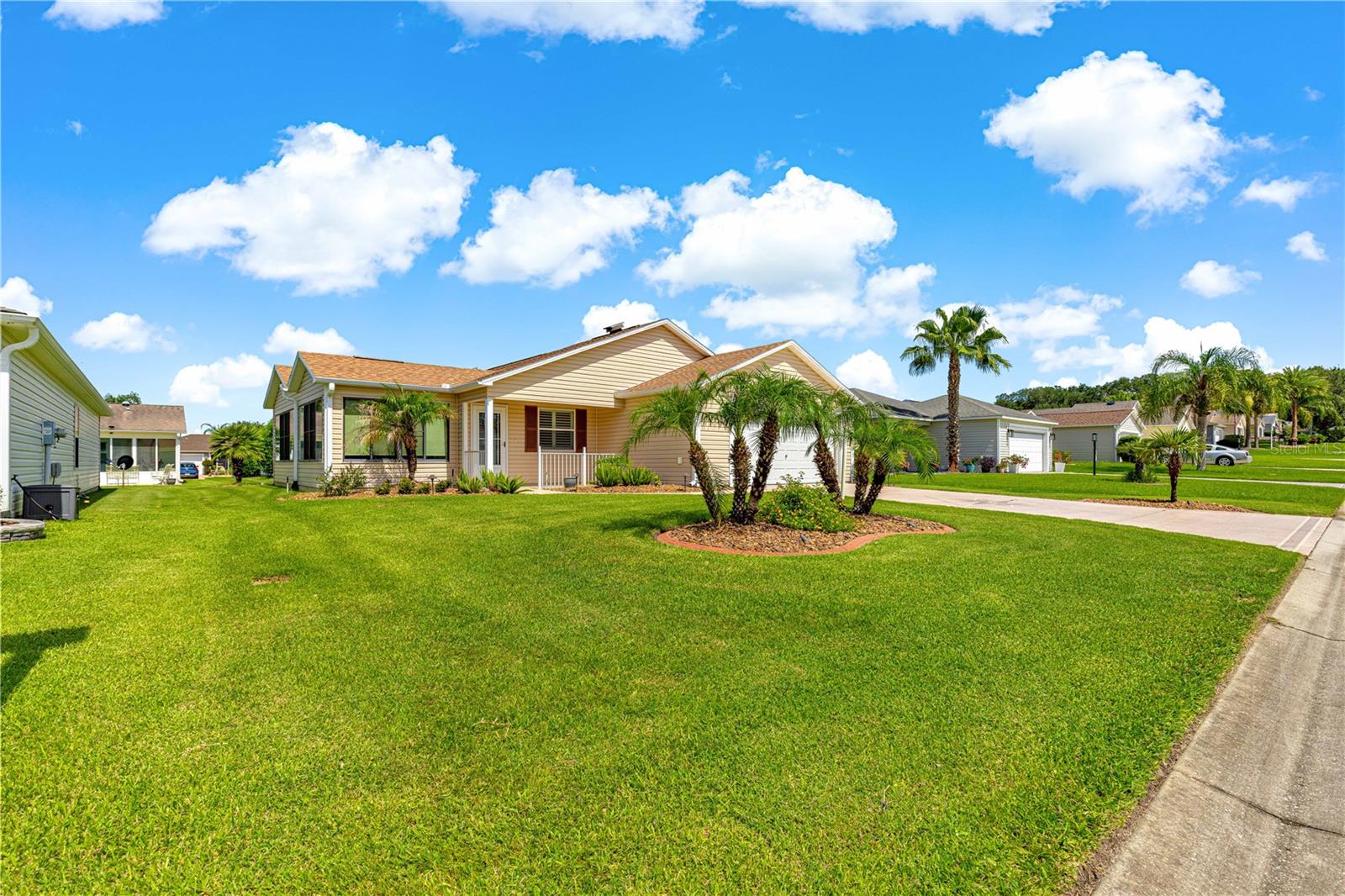 362 ARBELLA LOOP, THE VILLAGES, FL — photo 2