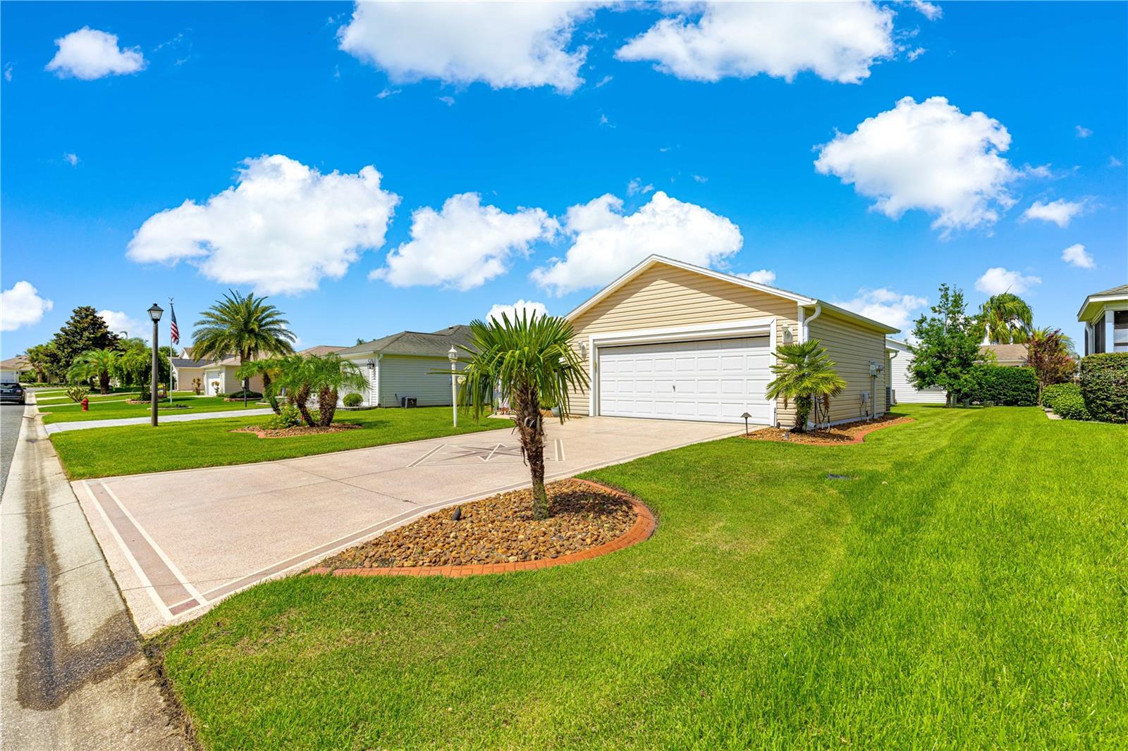 362 ARBELLA LOOP, THE VILLAGES, FL — photo 4