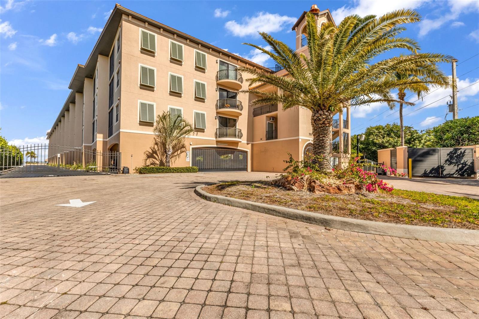 900 E MARION AVE #1203, PUNTA GORDA, FL