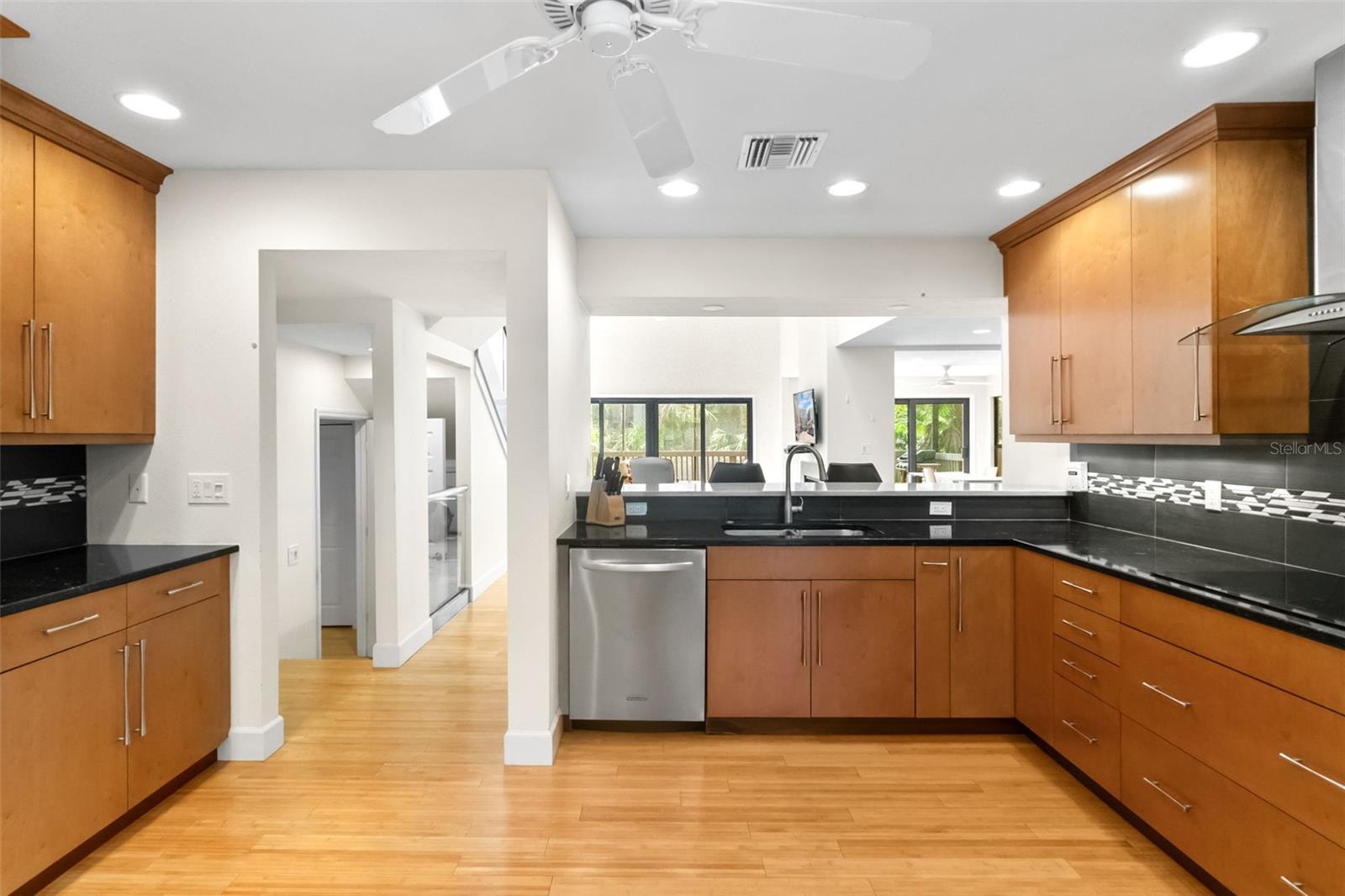1347 LANDINGS DR #6, SARASOTA, FL — photo 22
