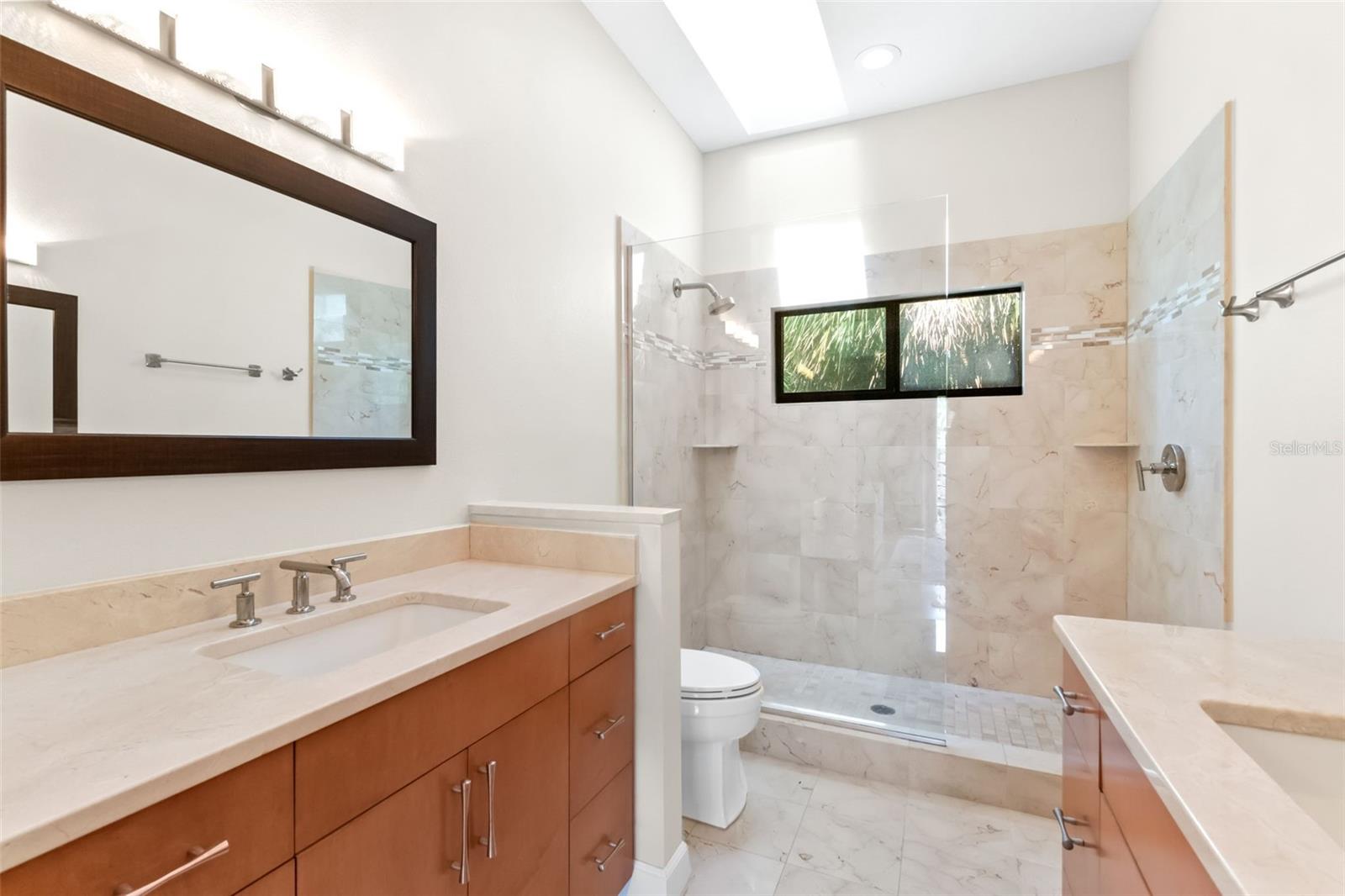 1347 LANDINGS DR #6, SARASOTA, FL — photo 37