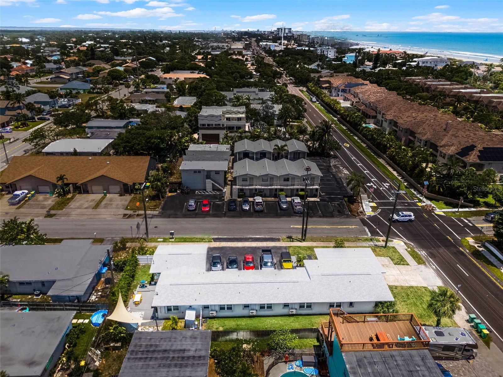402 S ORLANDO AVE, COCOA BEACH, FL — photo 4