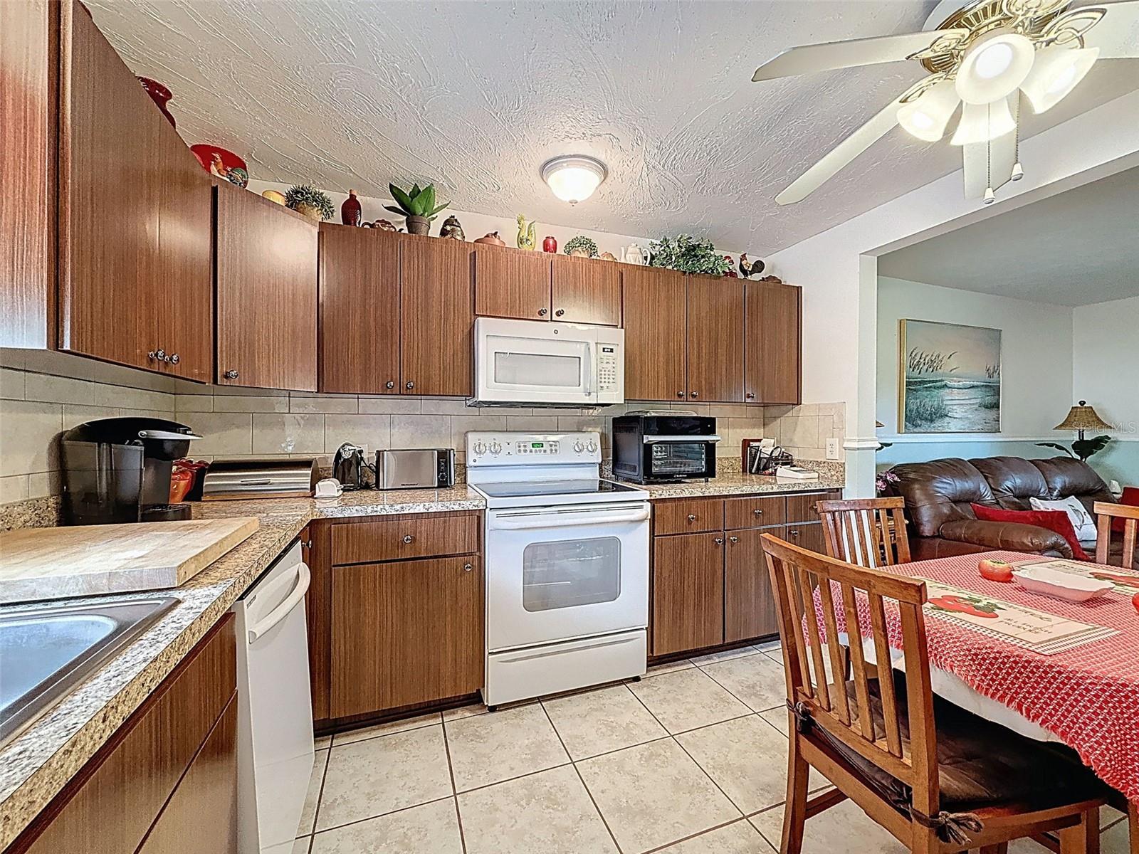 7135 TRENTON PL, NEW PORT RICHEY, FL — photo 15