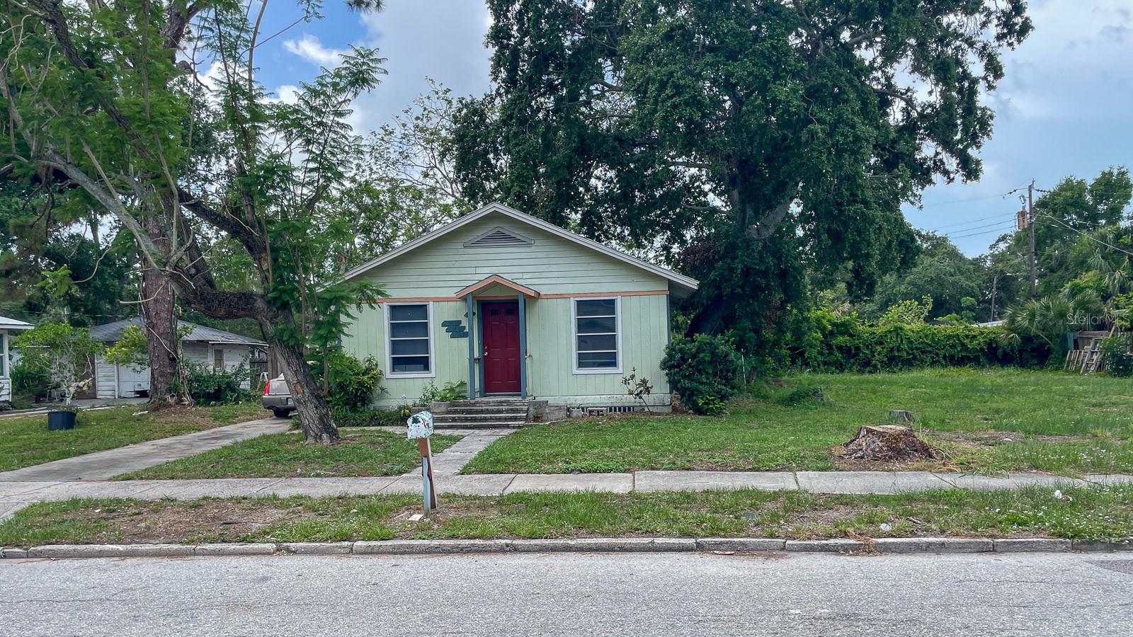 2050-2026 10TH, SARASOTA, FL — photo 5