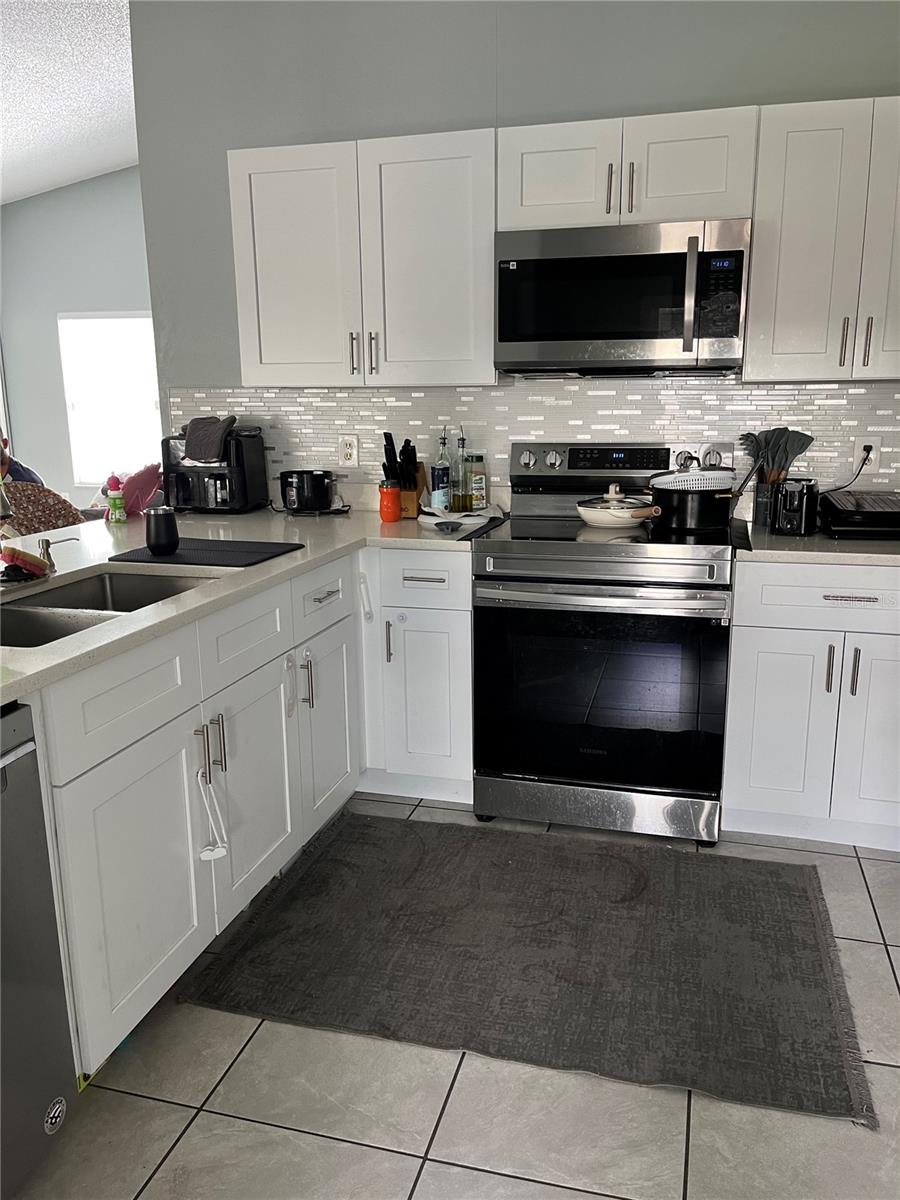 2833 WOODRUFF DR, ORLANDO, FL — photo 9