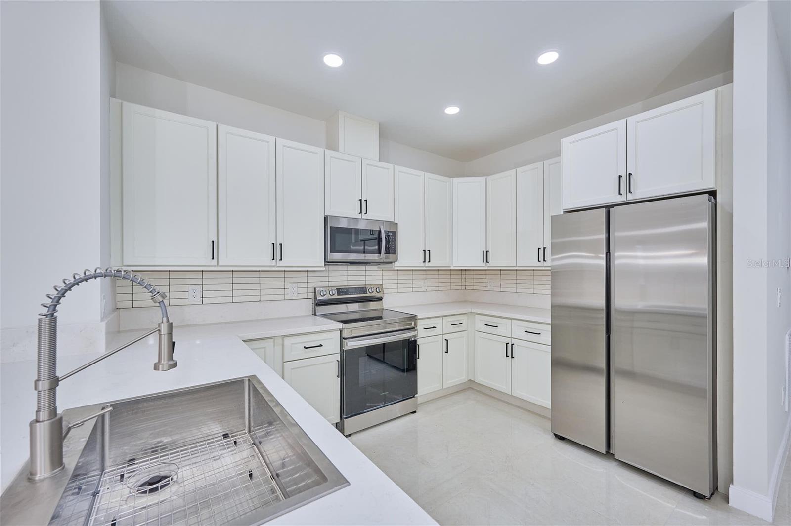 3431 ORCHID DR, INDIAN LAKE ESTATES, FL — photo 20