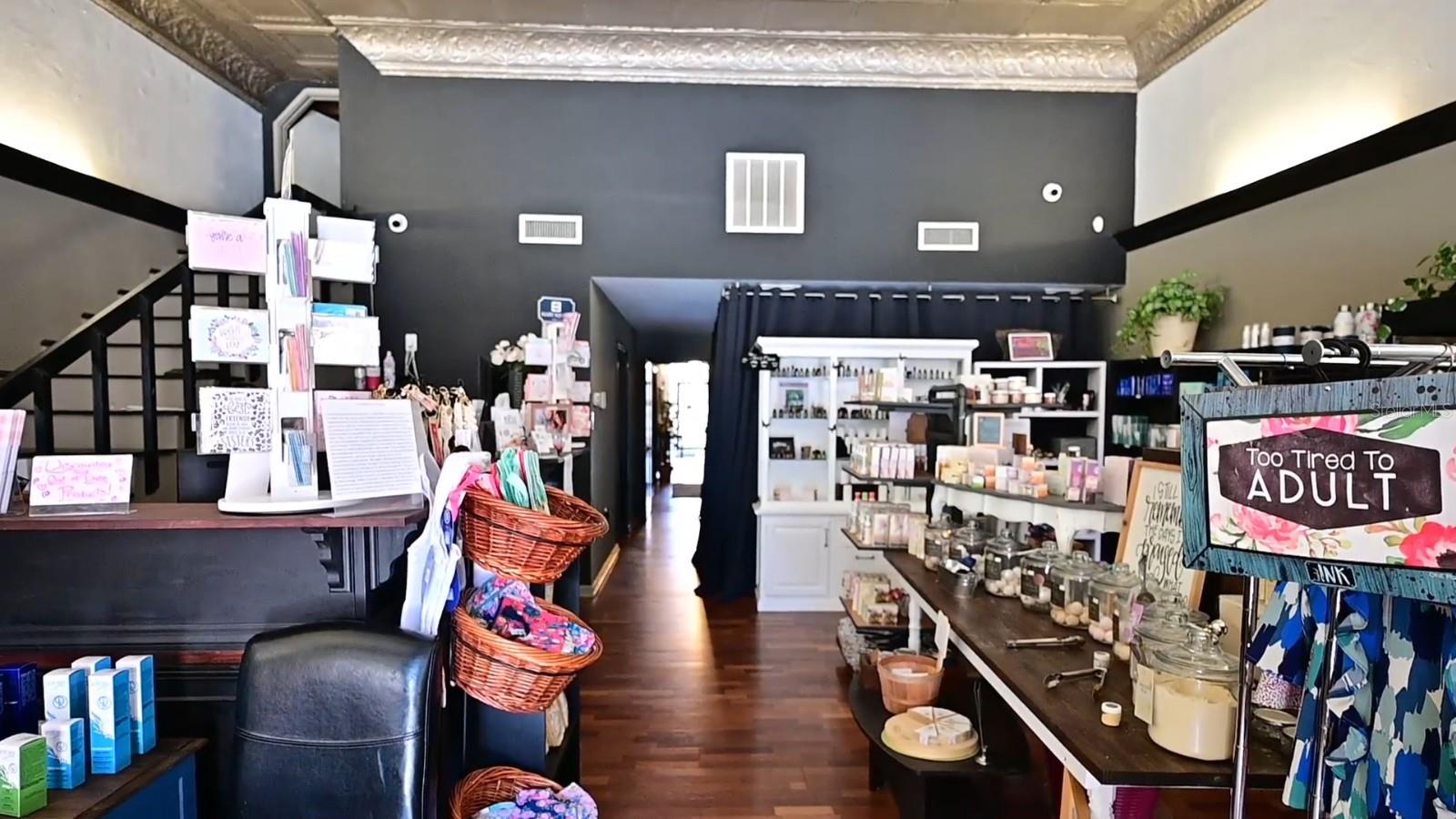 245 E PARK AVE, LAKE WALES, FL — photo 2