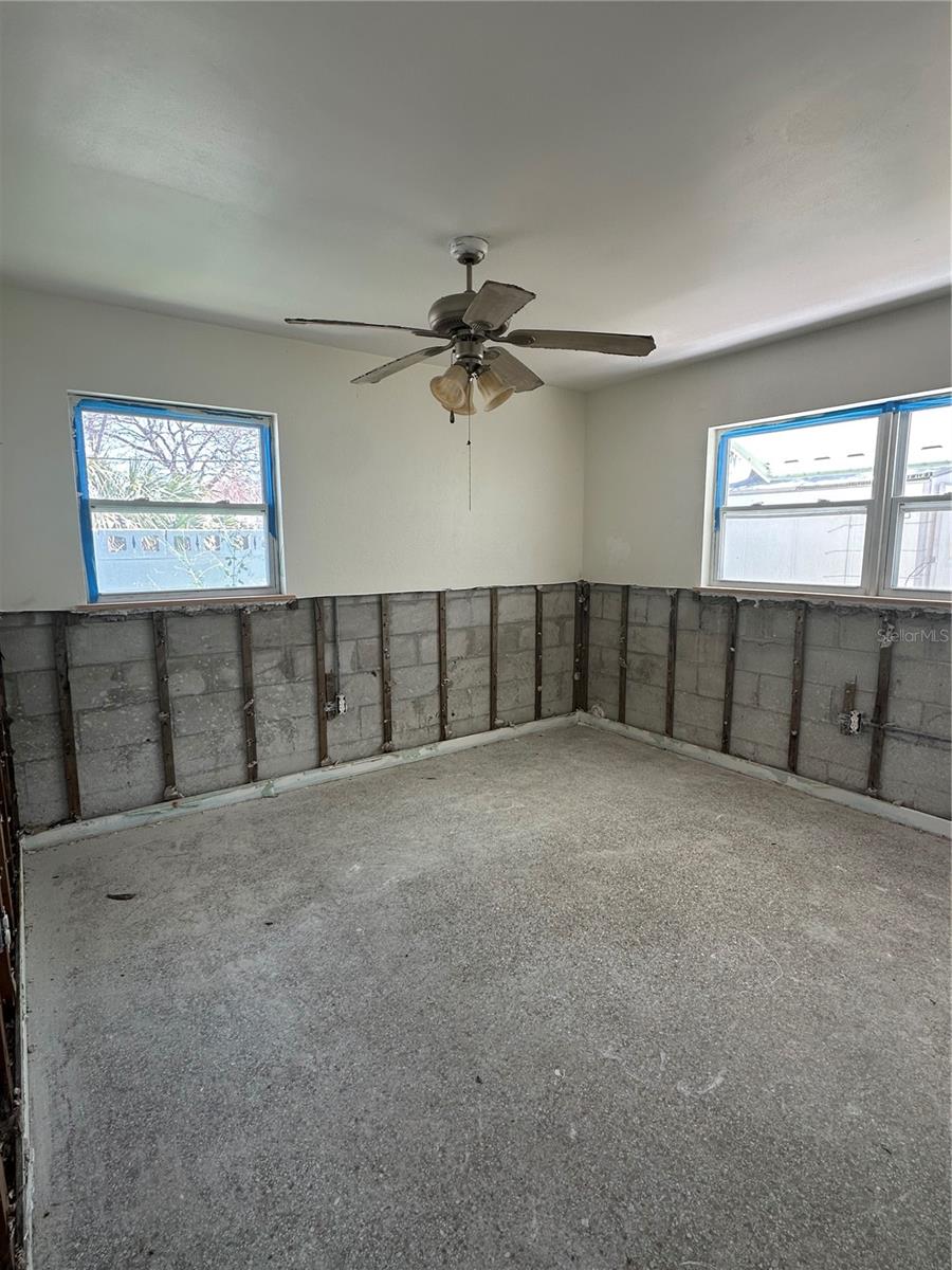 13434 1ST ST E, MADEIRA BEACH, FL — photo 13