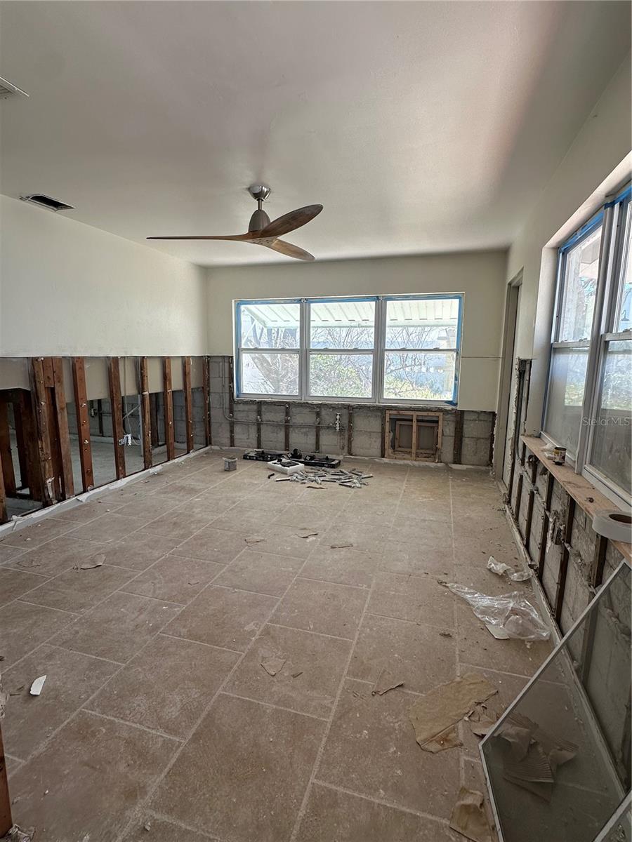13434 1ST ST E, MADEIRA BEACH, FL — photo 14