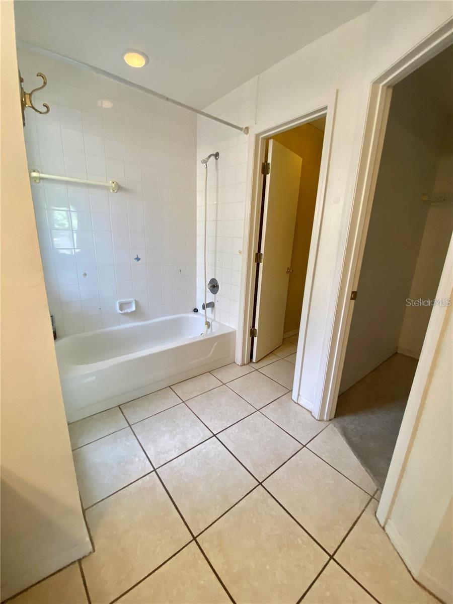 5230 CLARION OAKS DR, ORLANDO, FL — photo 17