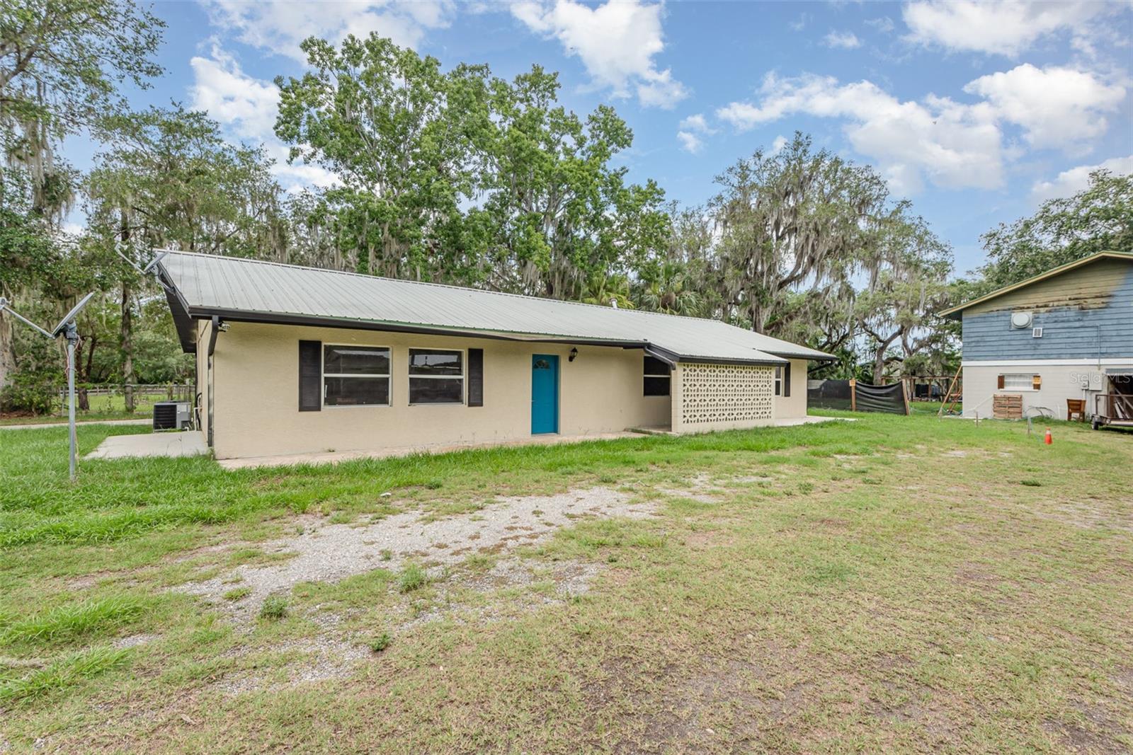 4085 CYPRESS BEND, GENEVA, FL — photo 3