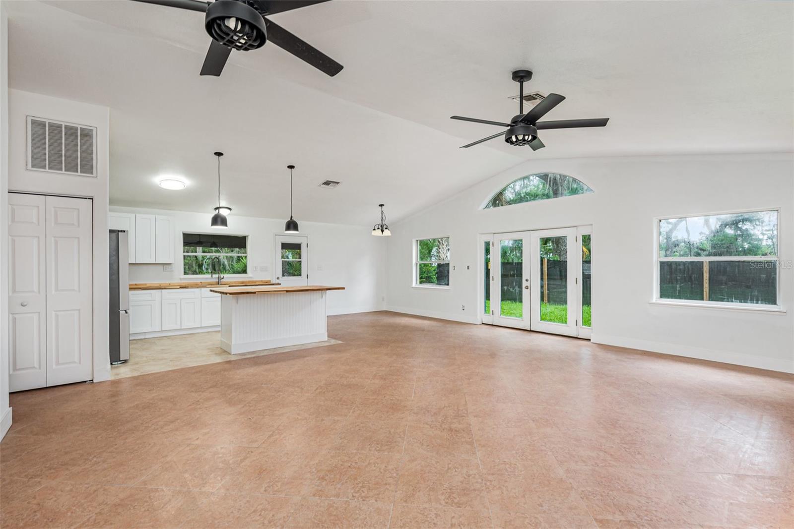 4085 CYPRESS BEND, GENEVA, FL — photo 6