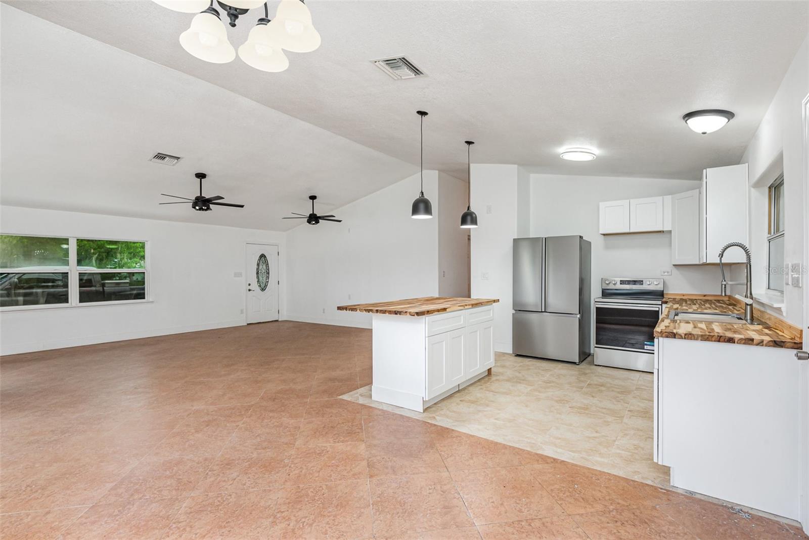 4085 CYPRESS BEND, GENEVA, FL — photo 8