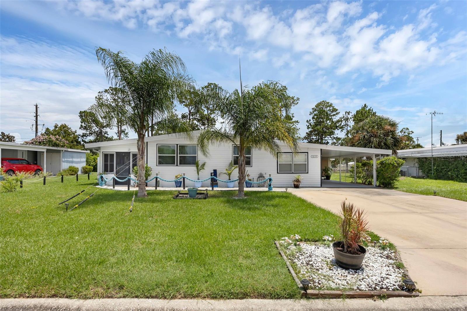 1025 CAPELLA DR, TAVARES, FL — photo 7