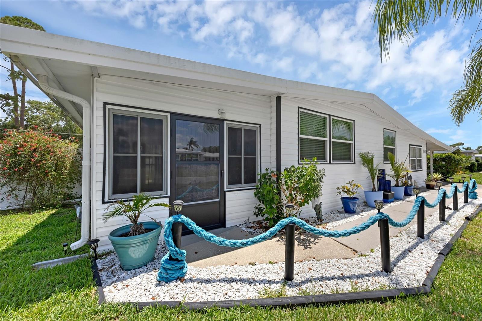 1025 CAPELLA DR, TAVARES, FL — photo 10
