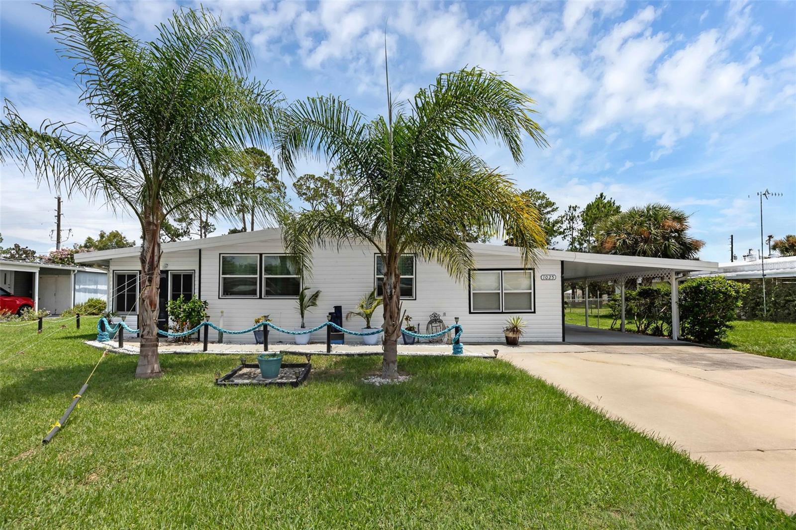 1025 CAPELLA DR, TAVARES, FL — photo 11