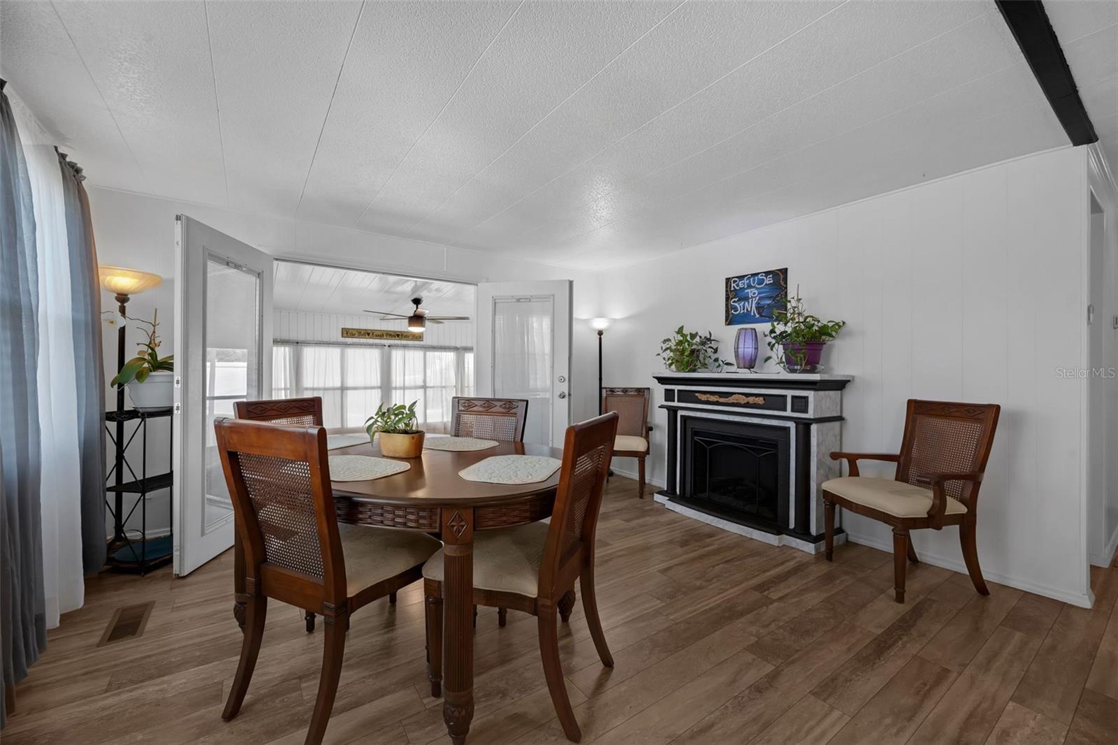 1025 CAPELLA DR, TAVARES, FL — photo 27