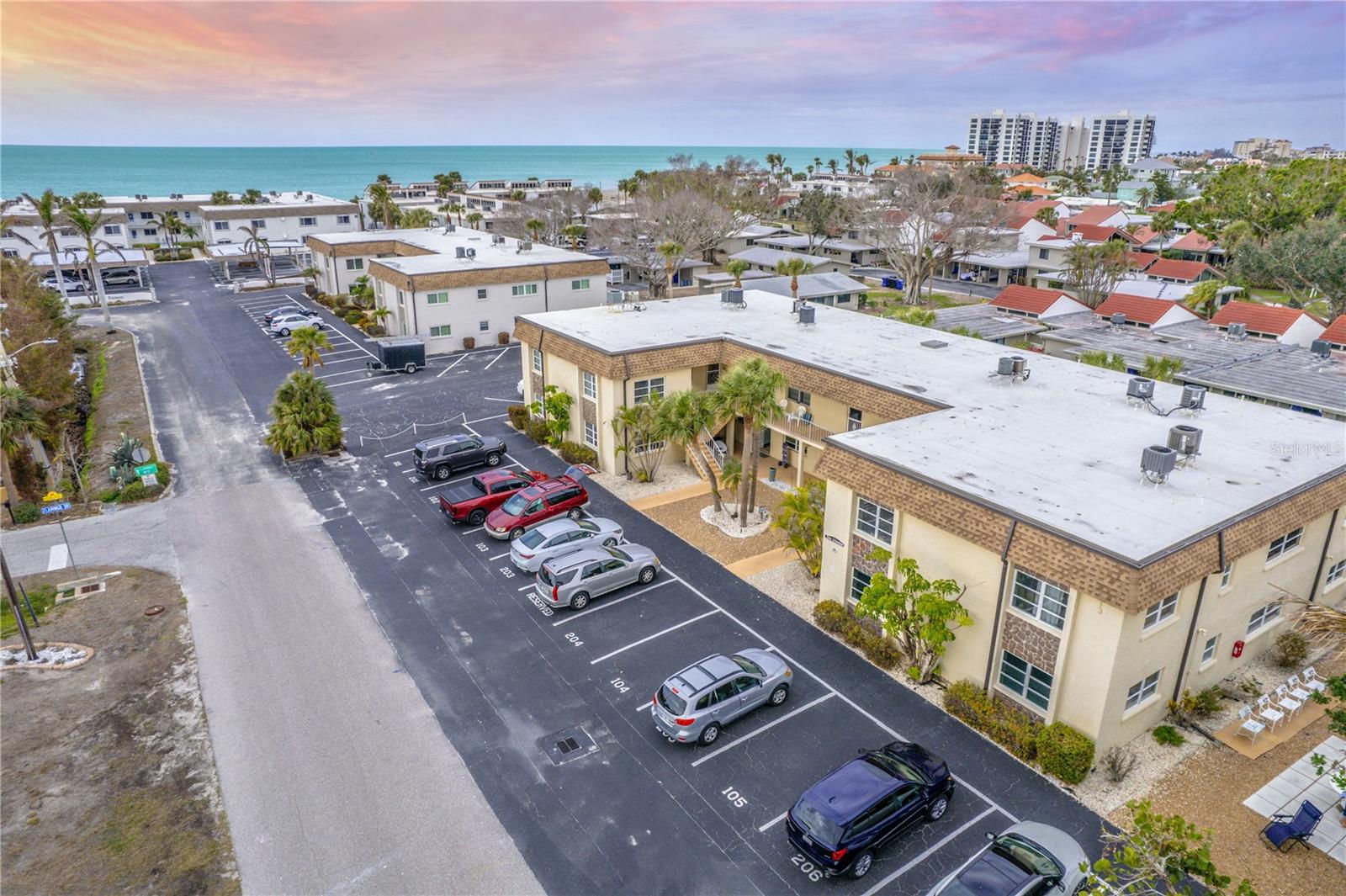 616 FLAMINGO DR #102, VENICE, FL