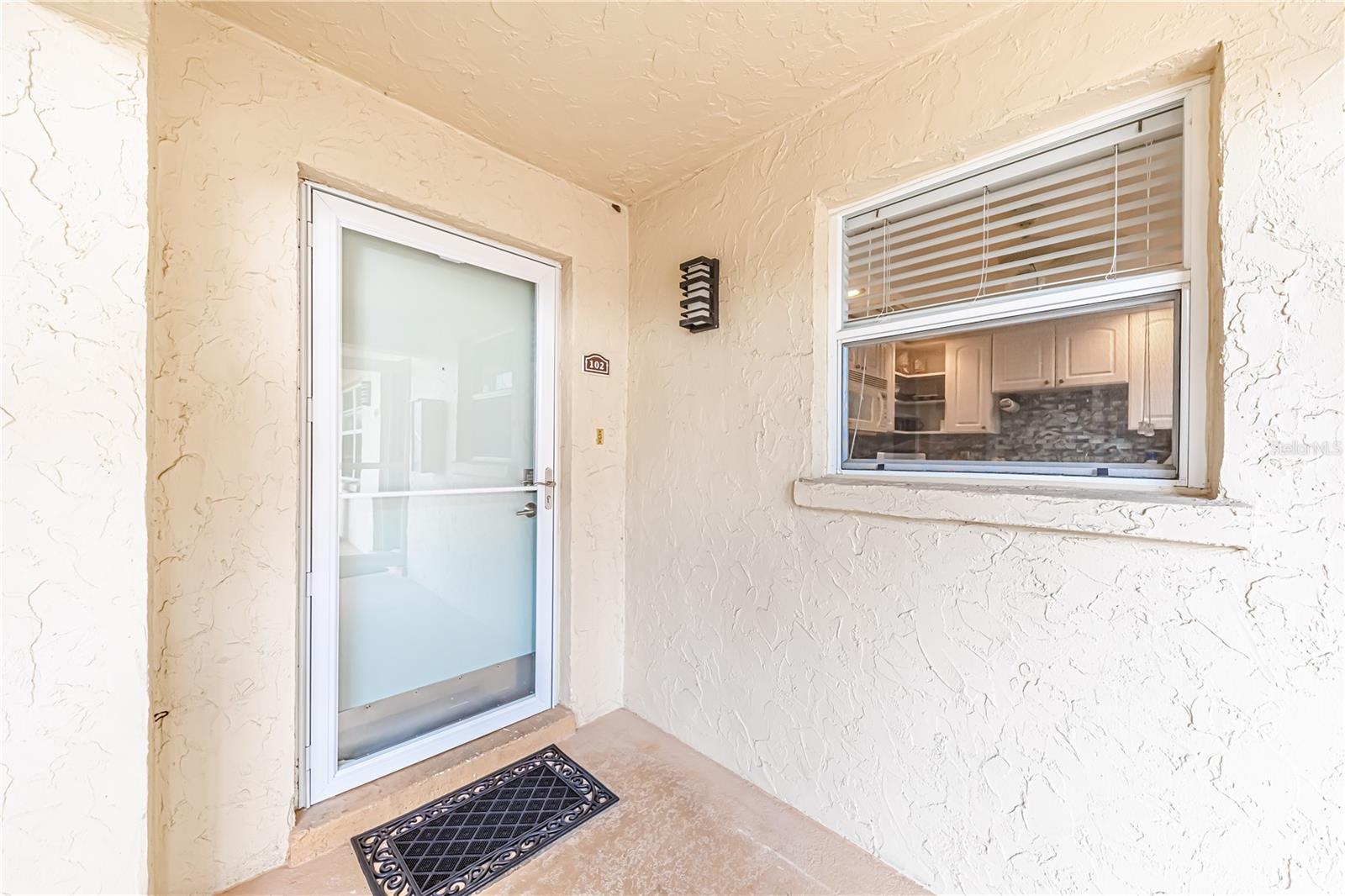 616 FLAMINGO DR #102, VENICE, FL — photo 2