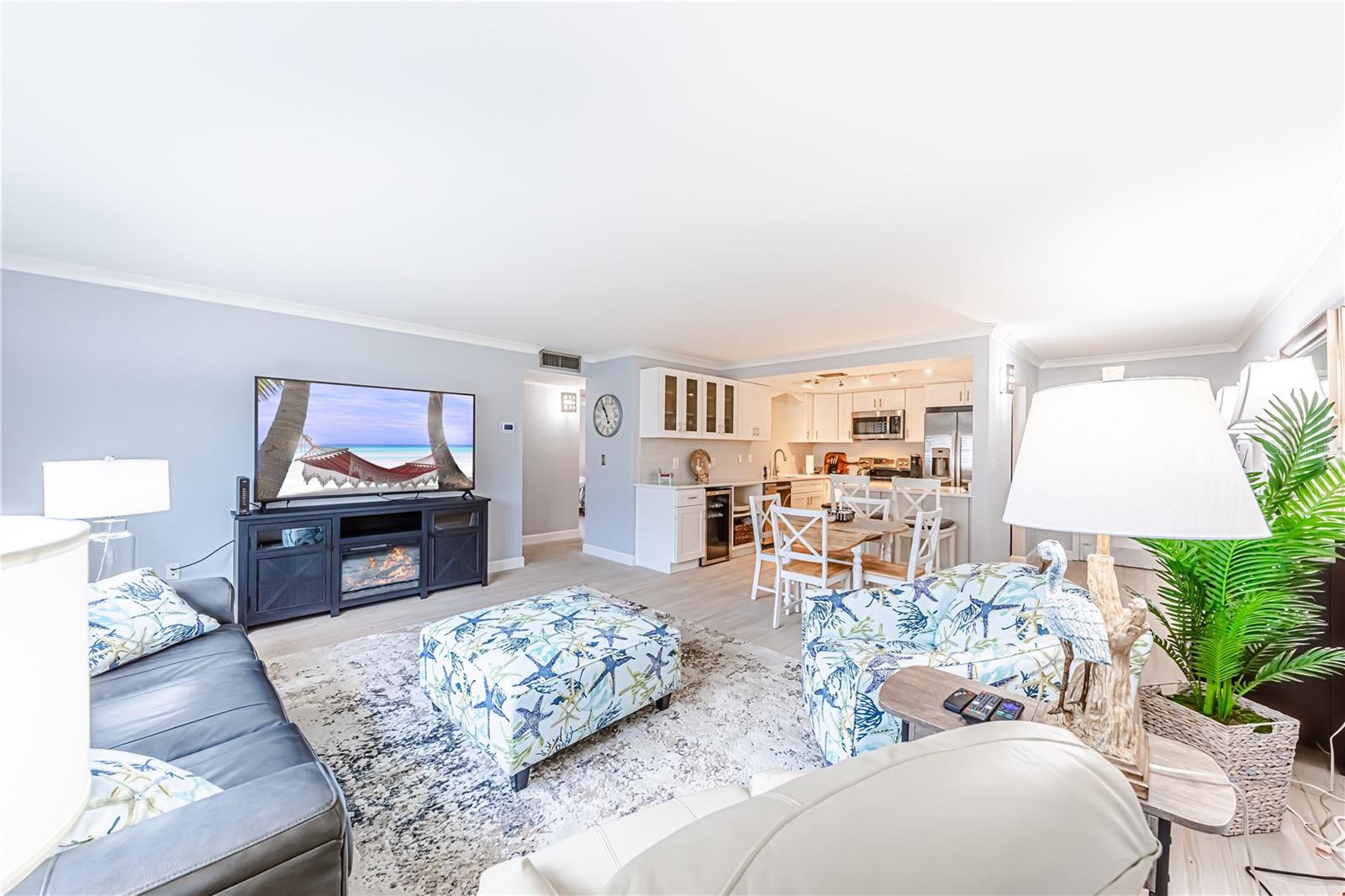 616 FLAMINGO DR #102, VENICE, FL — photo 15