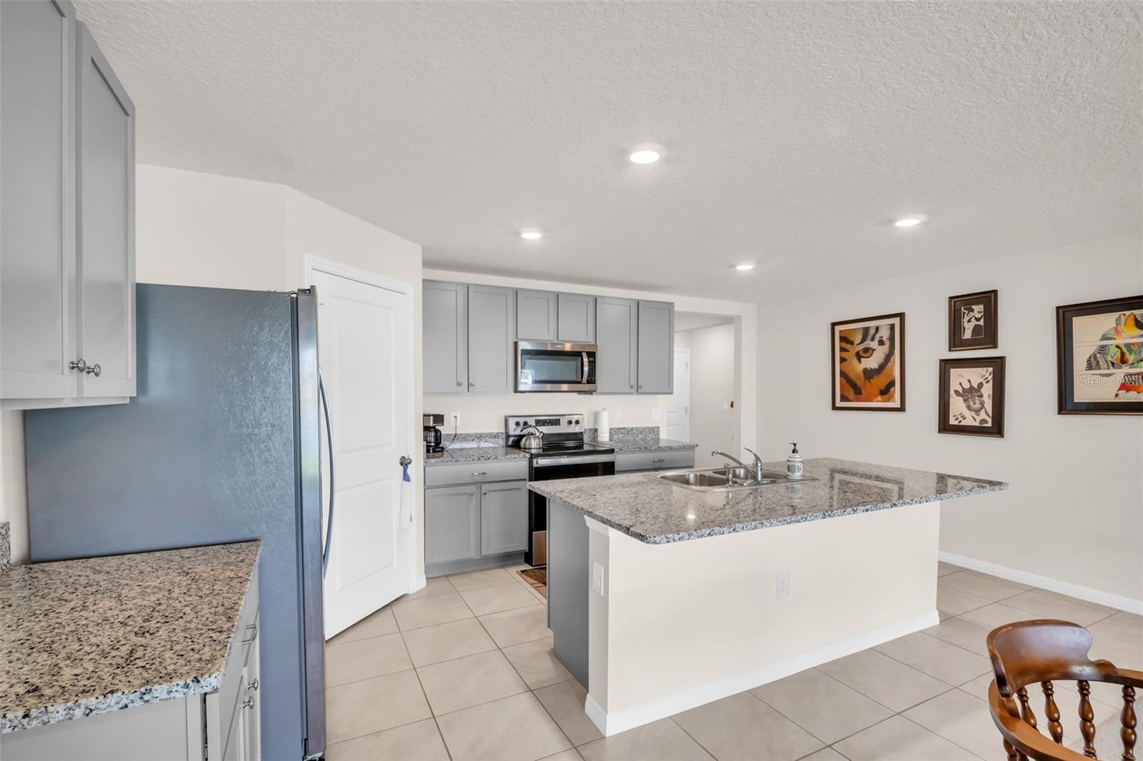 7774 SAIL CLOVER LN, ZEPHYRHILLS, FL — photo 6