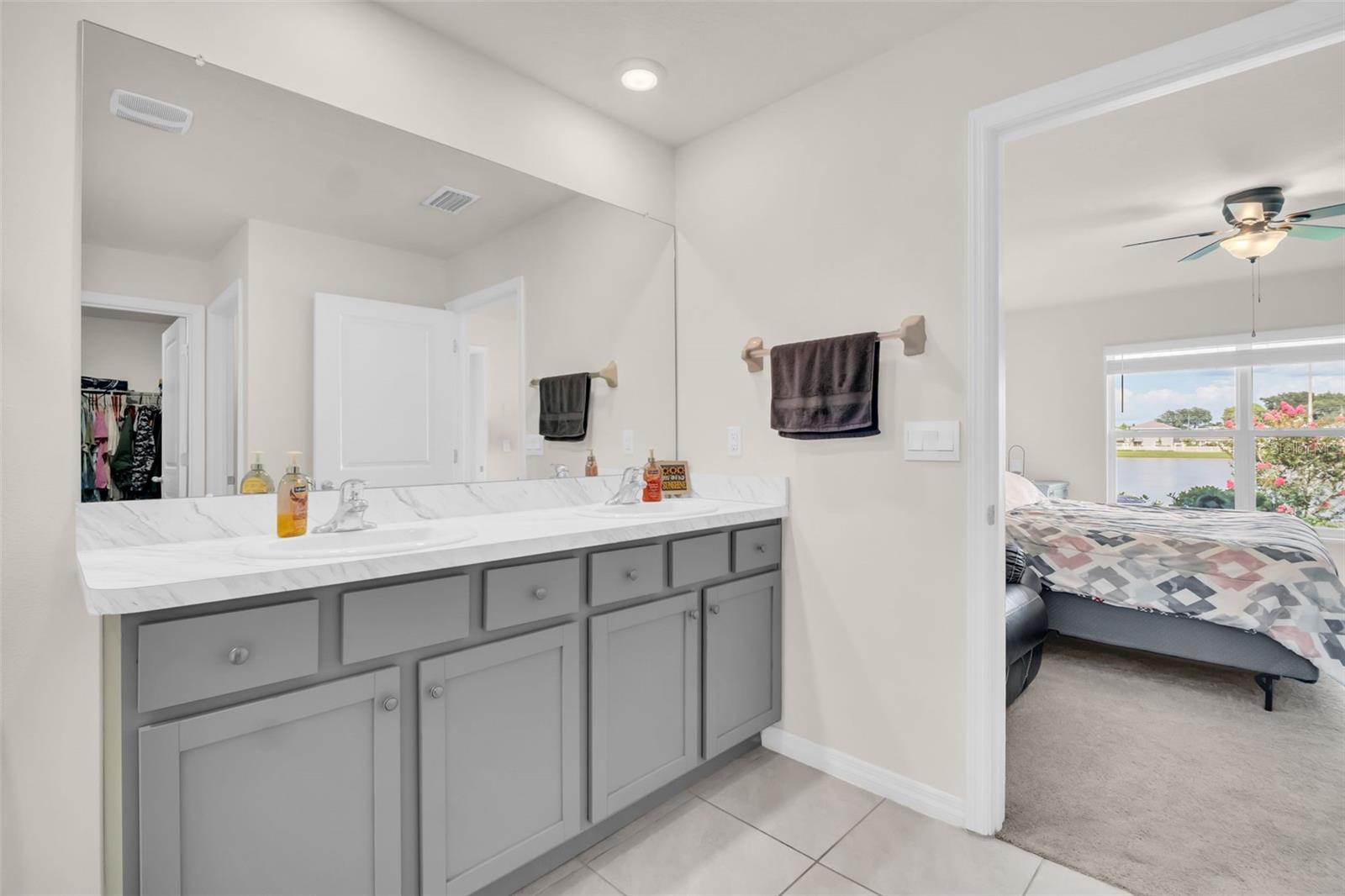 7774 SAIL CLOVER LN, ZEPHYRHILLS, FL — photo 9