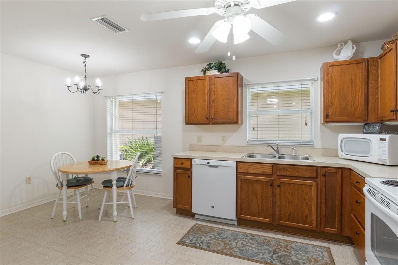 464 LAKE SUZANNE DR, LAKE WALES, FL — photo 11