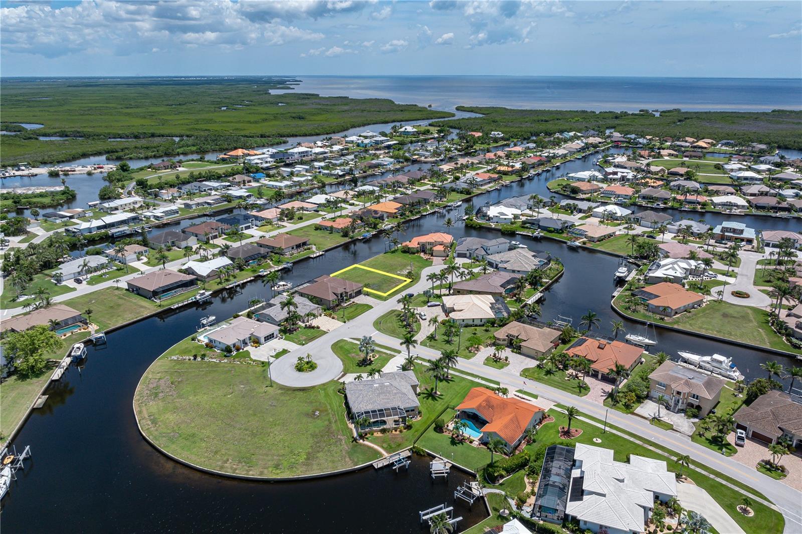 1237 WHIPPOORWILL CT, PUNTA GORDA, FL — photo 2