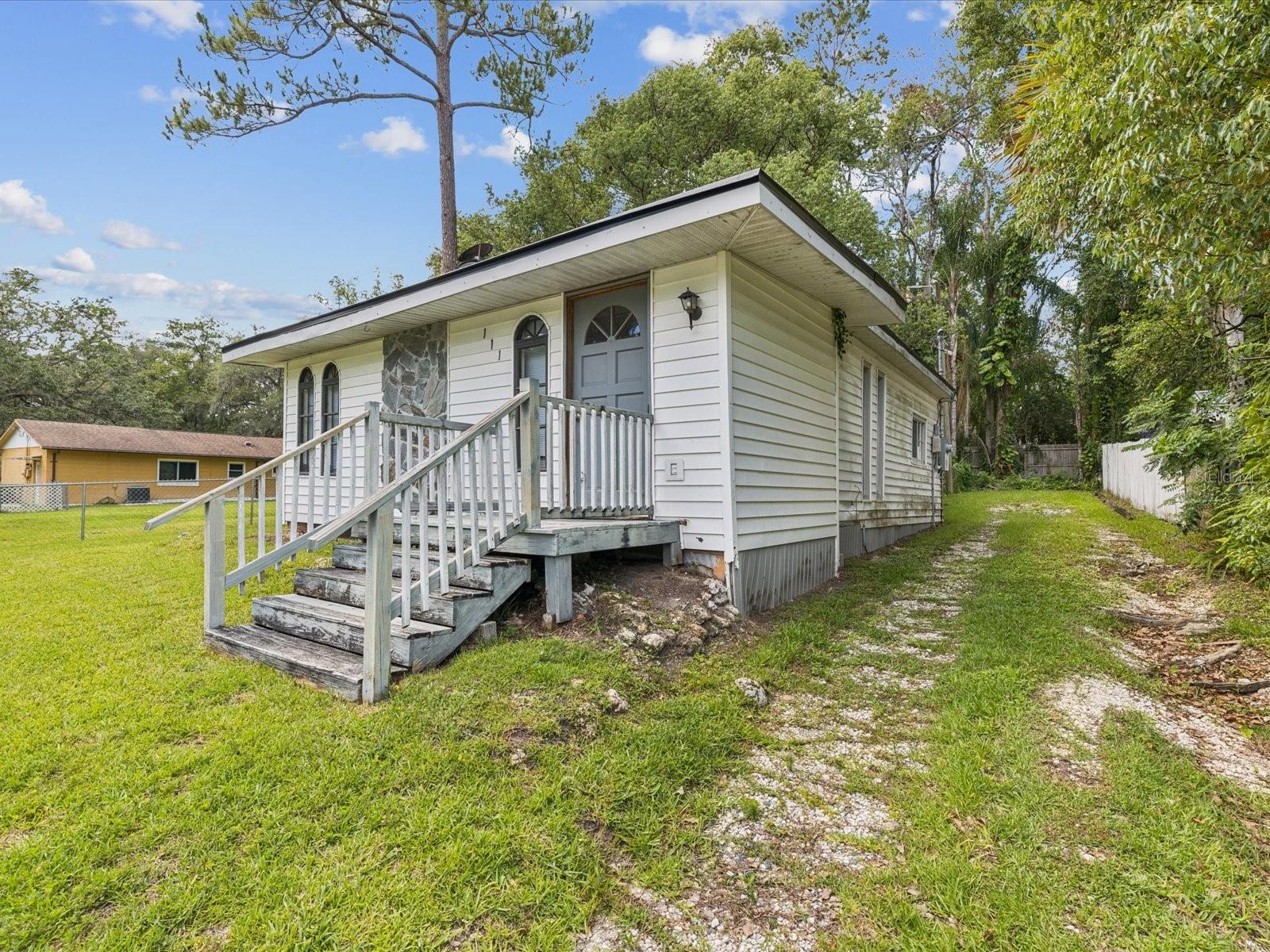 111 E EARLY ST, BROOKSVILLE, FL — photo 29