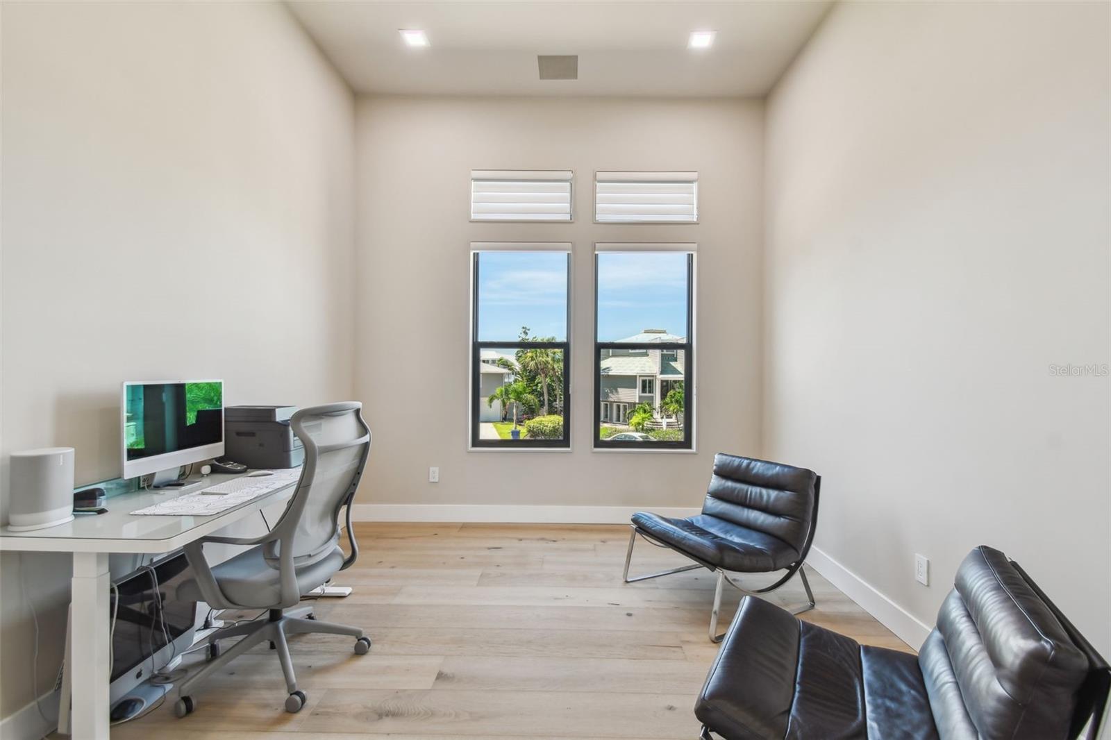 105 9TH ST E, TIERRA VERDE, FL — photo 38