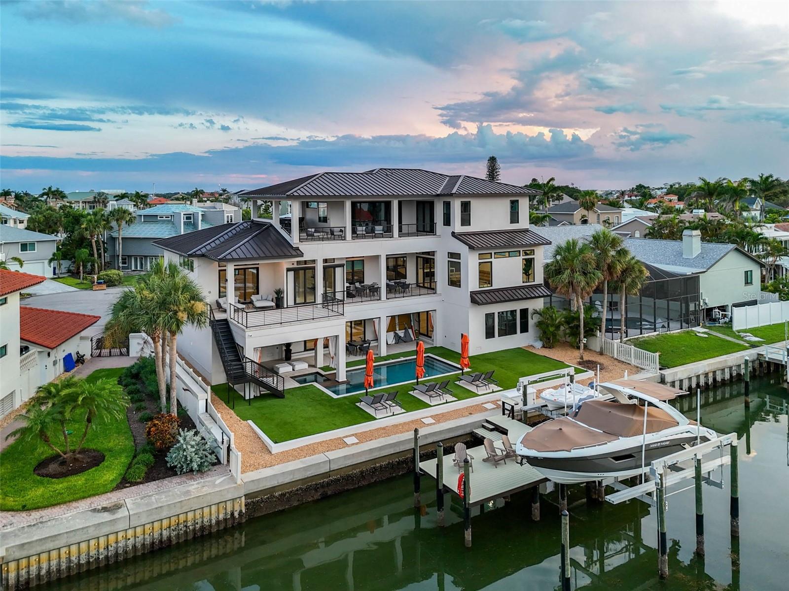 105 9TH ST E, TIERRA VERDE, FL — photo 93