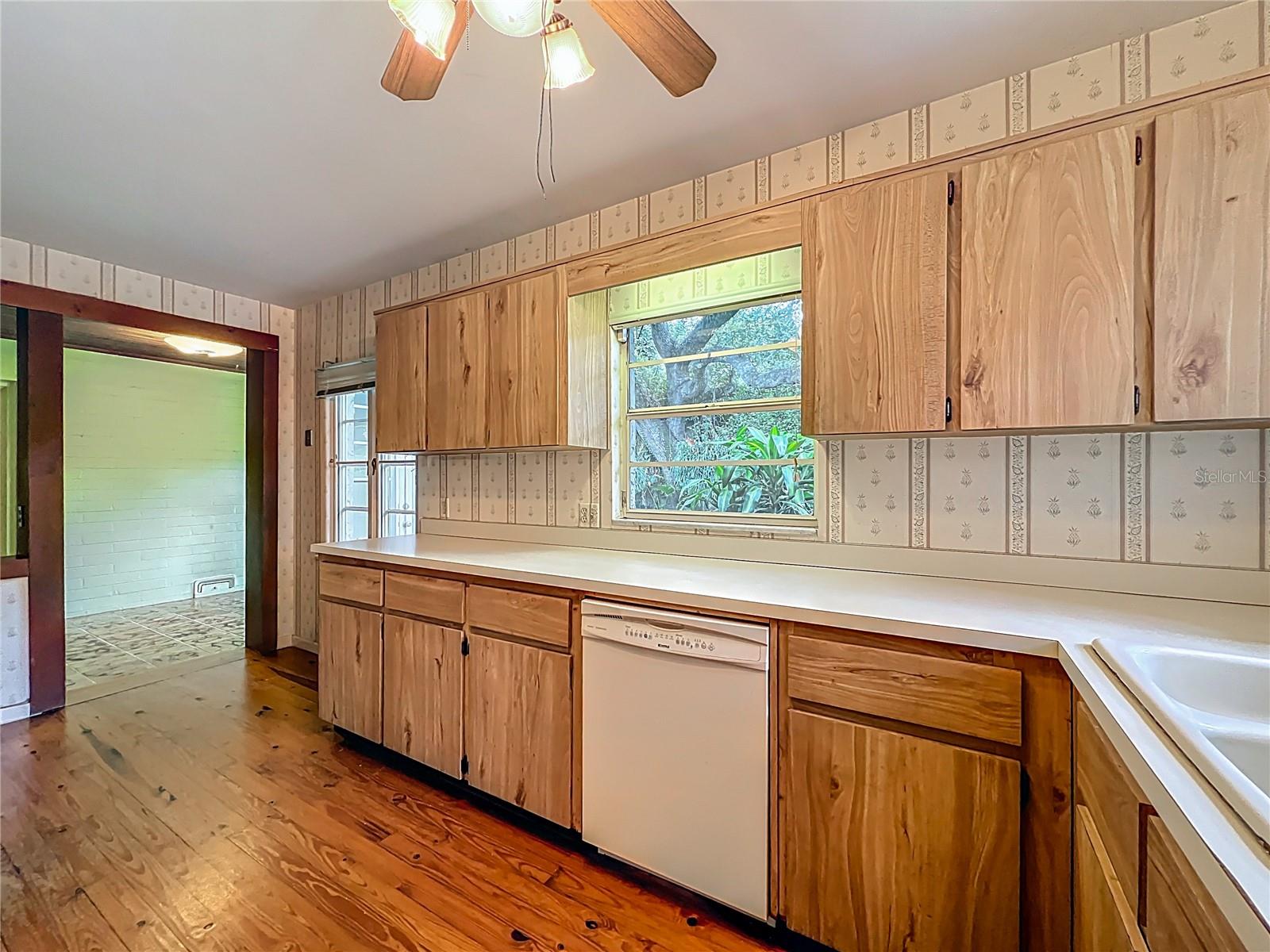 1606 ORANGEWOOD AVE, ORLANDO, FL — photo 16