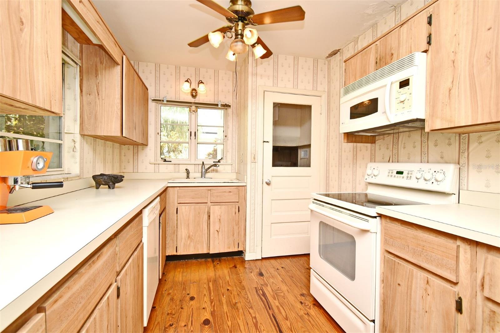 1606 ORANGEWOOD AVE, ORLANDO, FL — photo 18