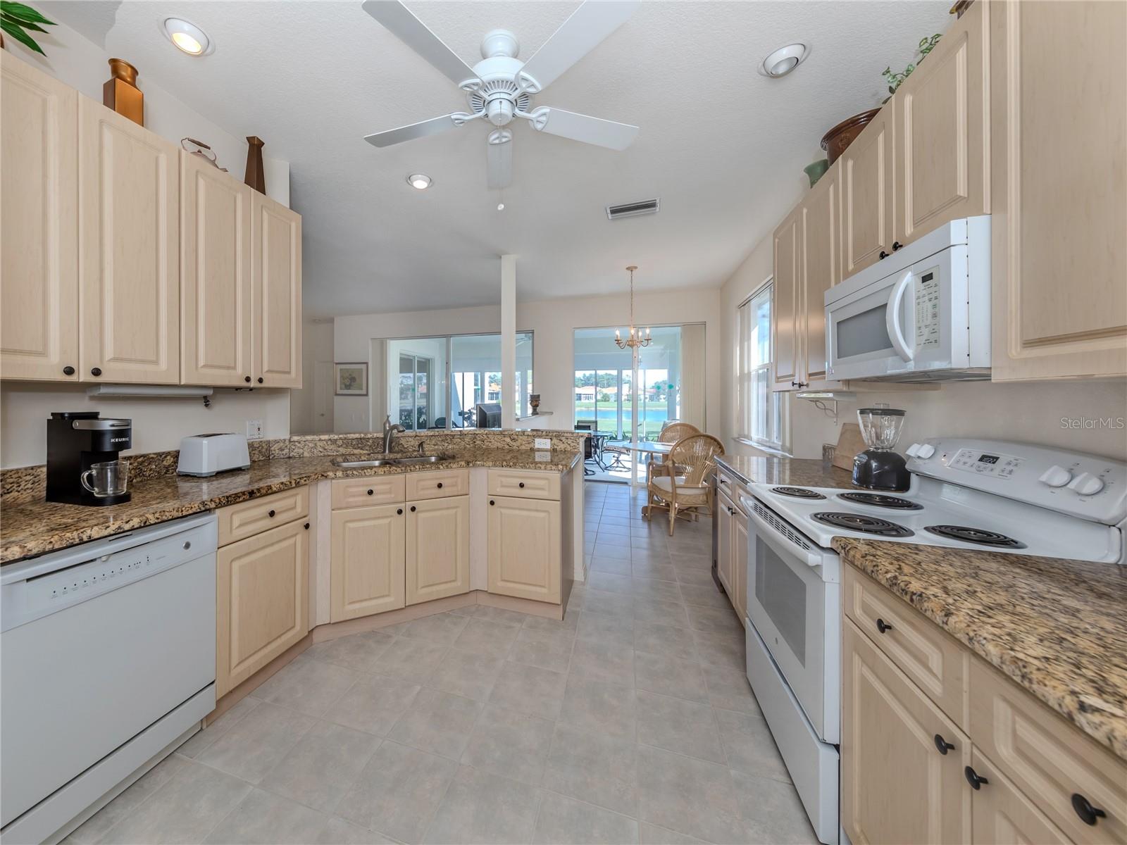 4831 SUMMERTREE RD, VENICE, FL — photo 11