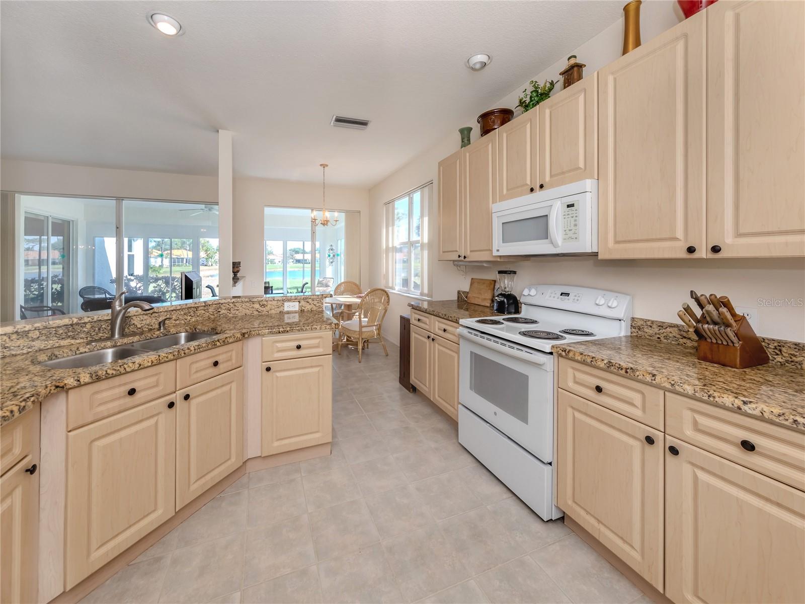 4831 SUMMERTREE RD, VENICE, FL — photo 12