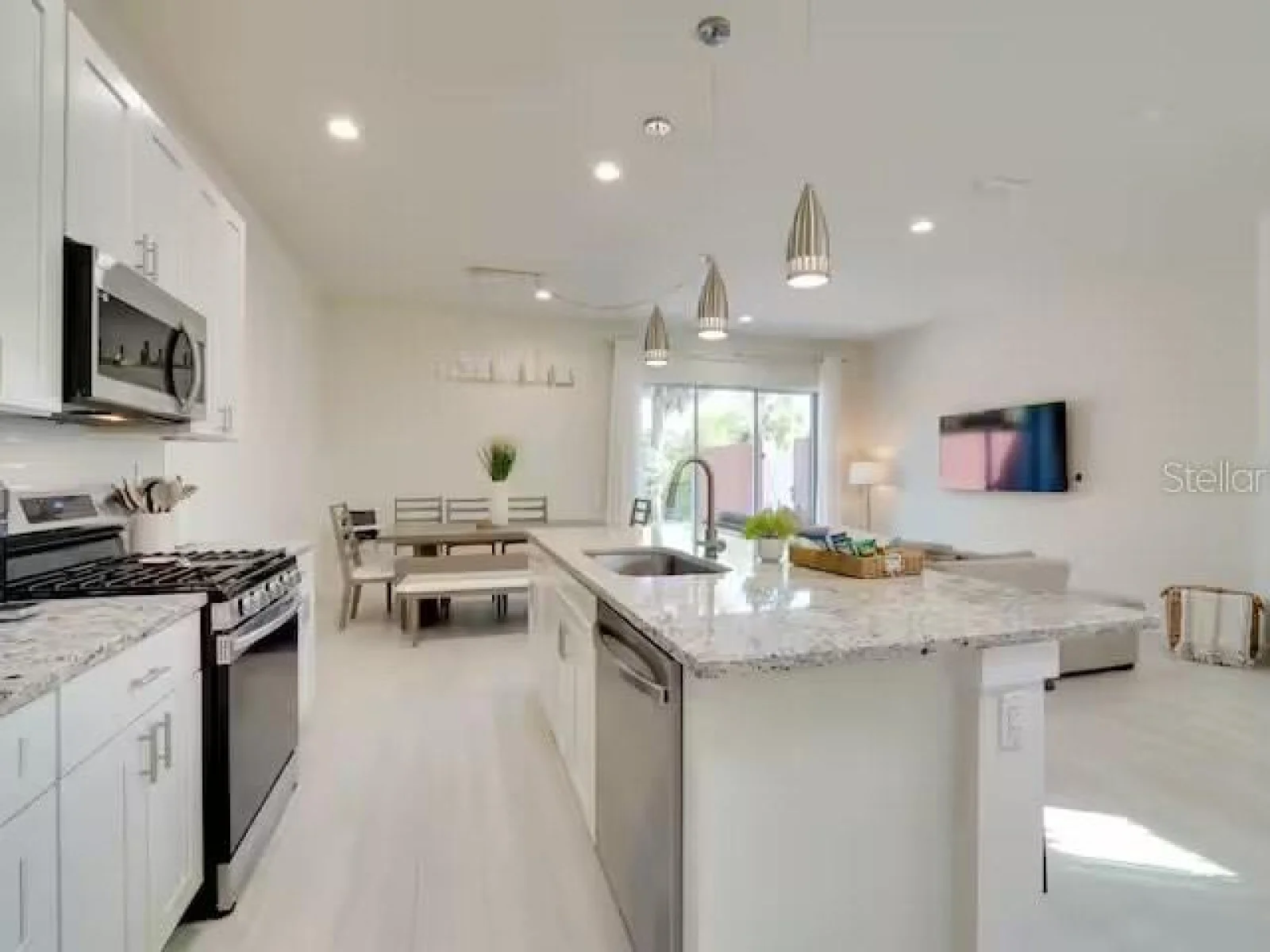7523 SUNFLOWER CIR, KISSIMMEE, FL — photo 5