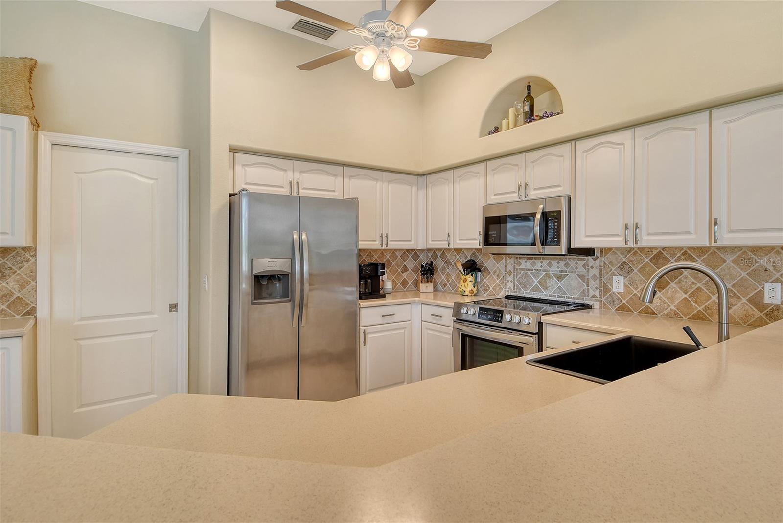 9477 CEDAR RIDGE LN, SARASOTA, FL — photo 8