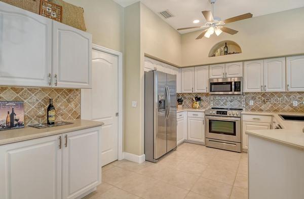 9477 CEDAR RIDGE LN, SARASOTA, FL — photo 10