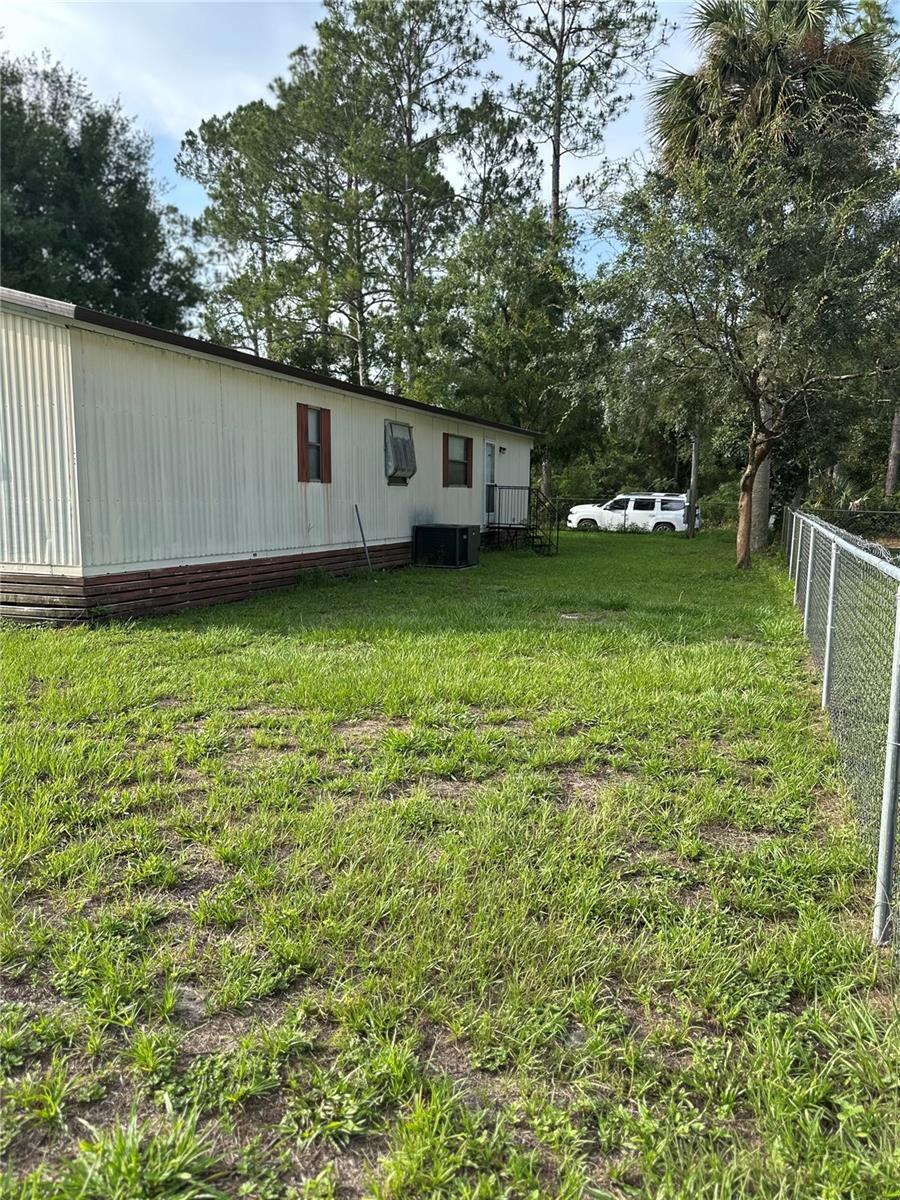 13059 NE 44TH LN, SILVER SPRINGS, FL — photo 32