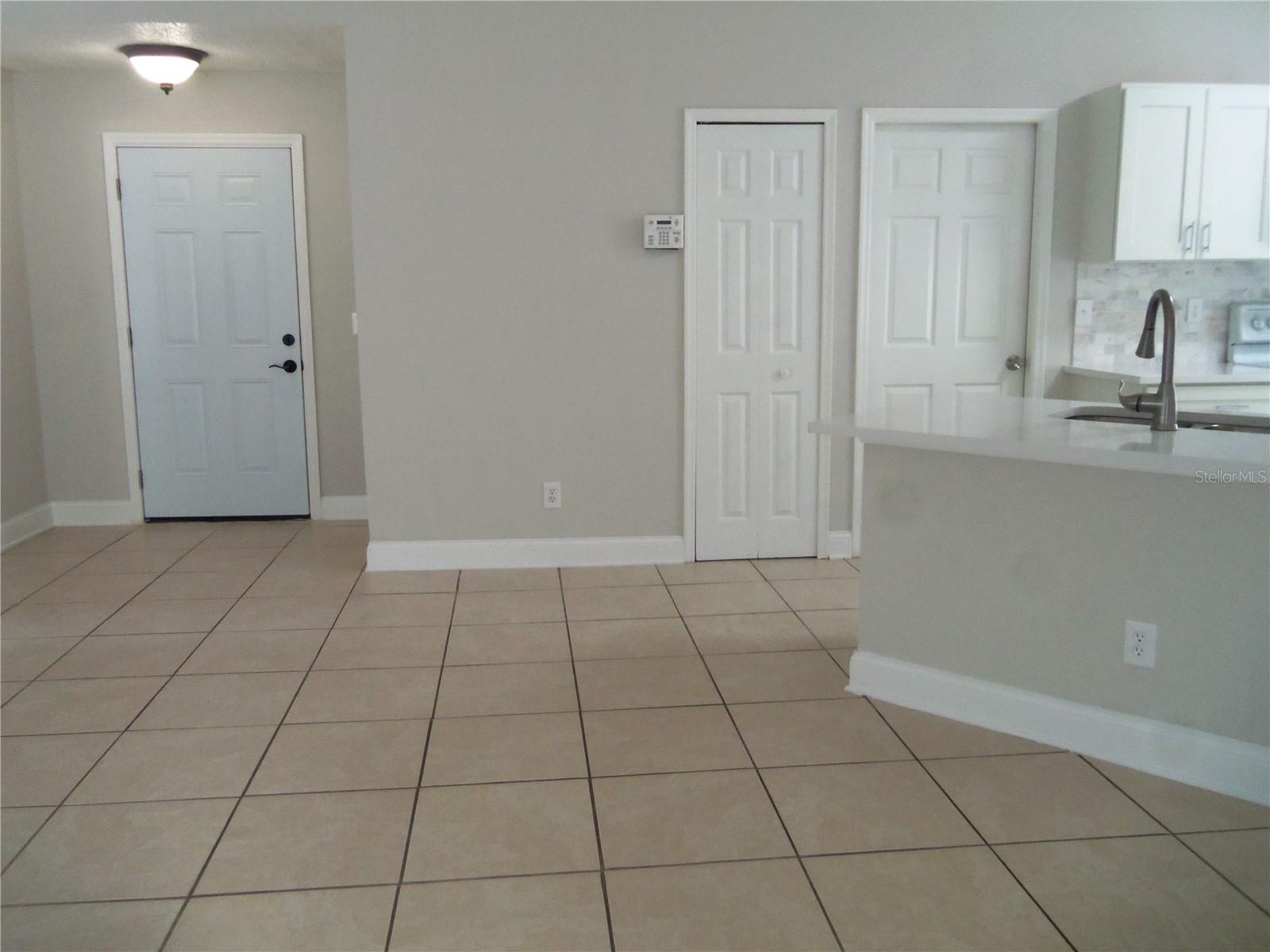 1021 GOLFSIDE CT, KISSIMMEE, FL — photo 9